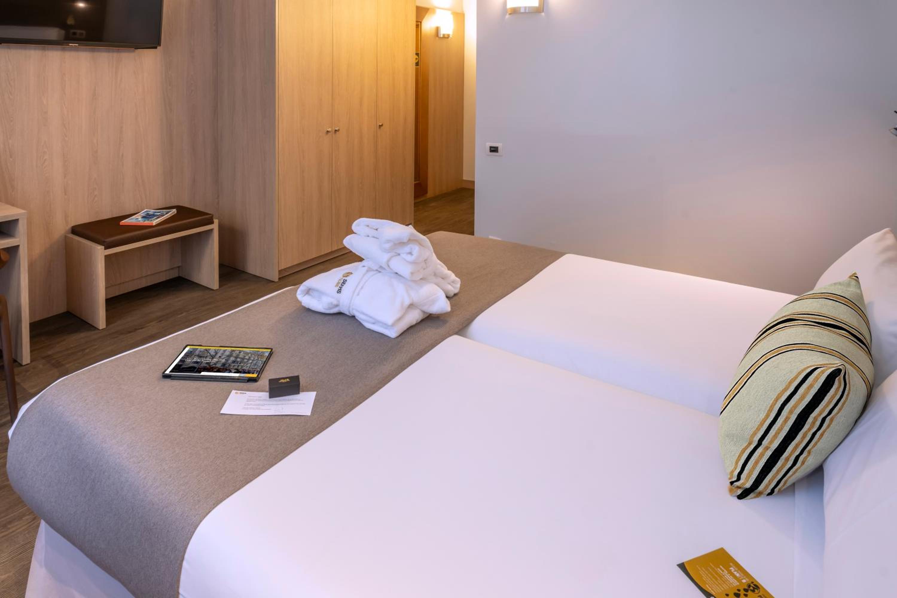 Hotel SERHS Rivoli Rambla - Photo 27