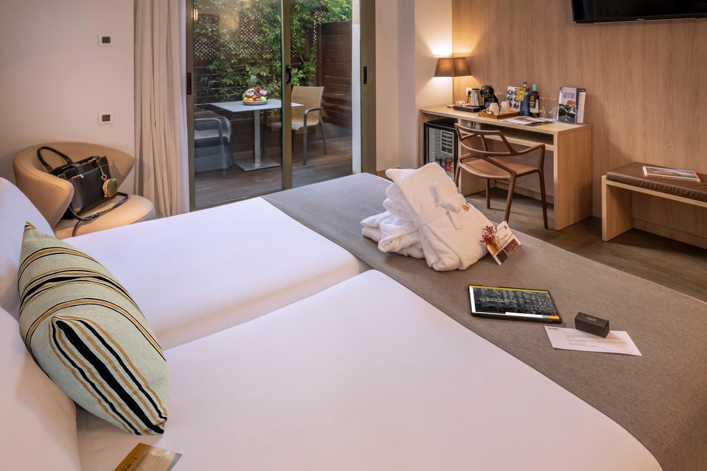 Hotel SERHS Rivoli Rambla - Photo 90
