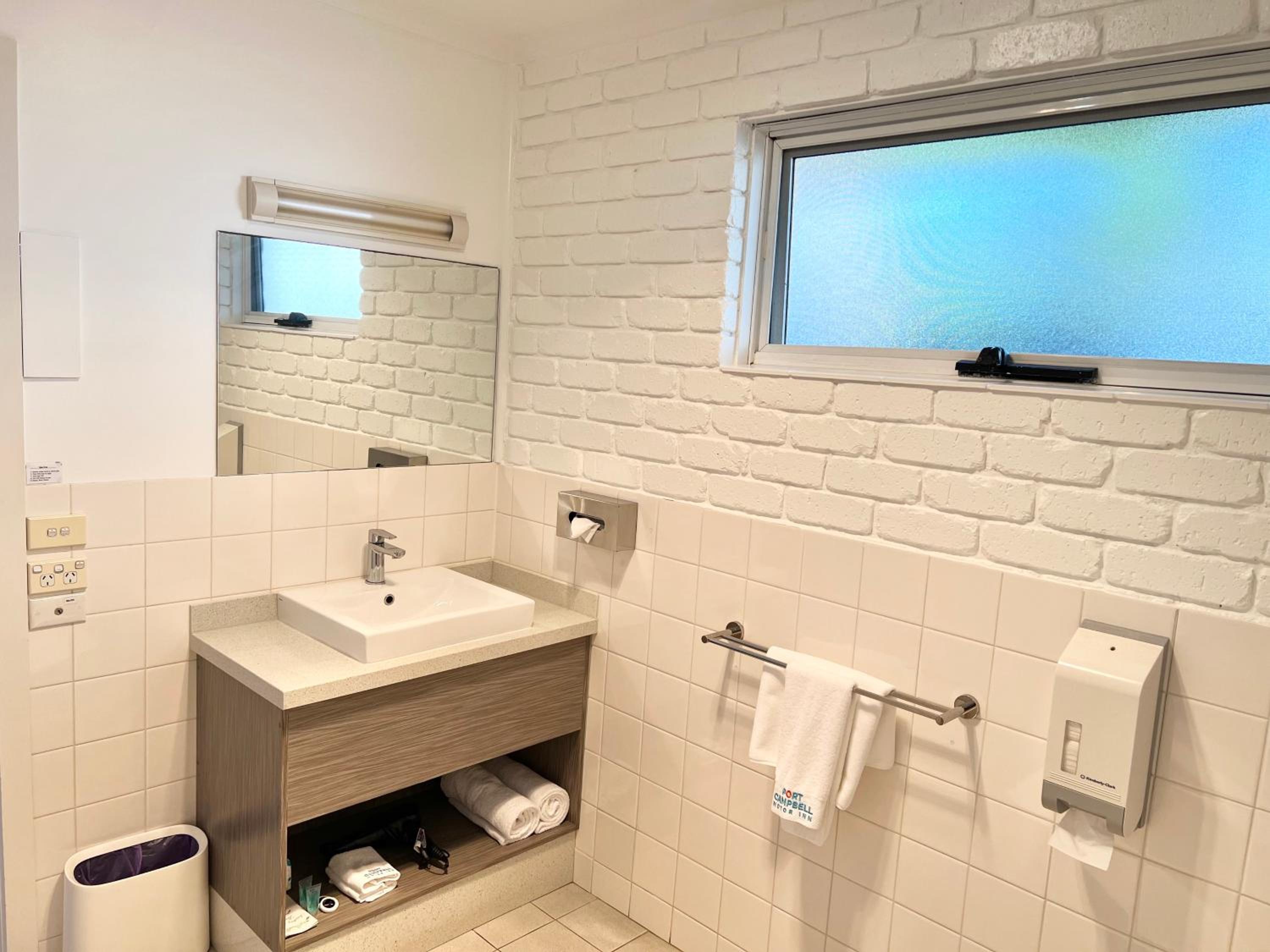 Executive Double Room with Spa Bath - Photo 4
