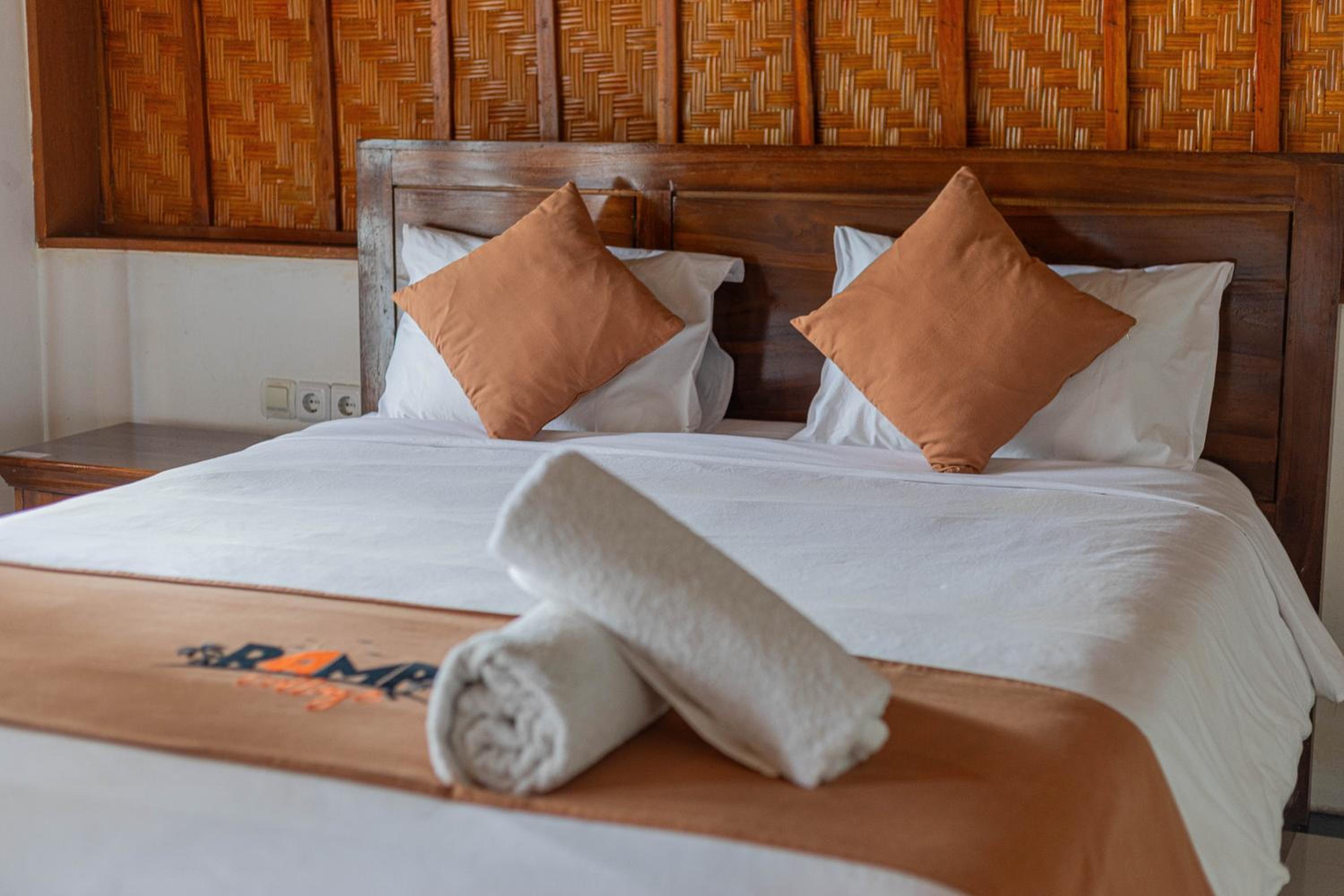 Deluxe Double Room (2 Adults + 1 Child) - Photo 46