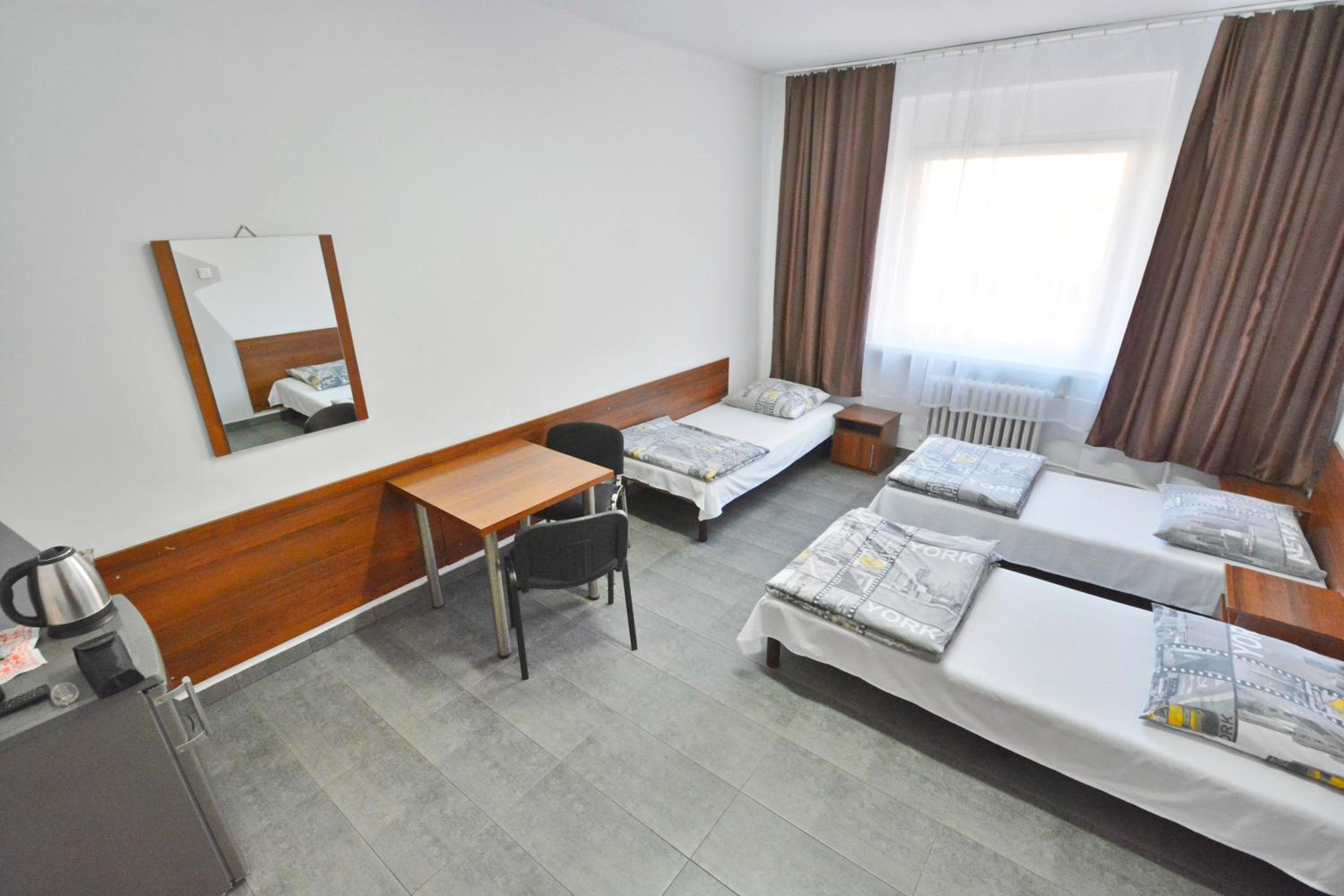 Double Room with Private Bathroom - Photo 13