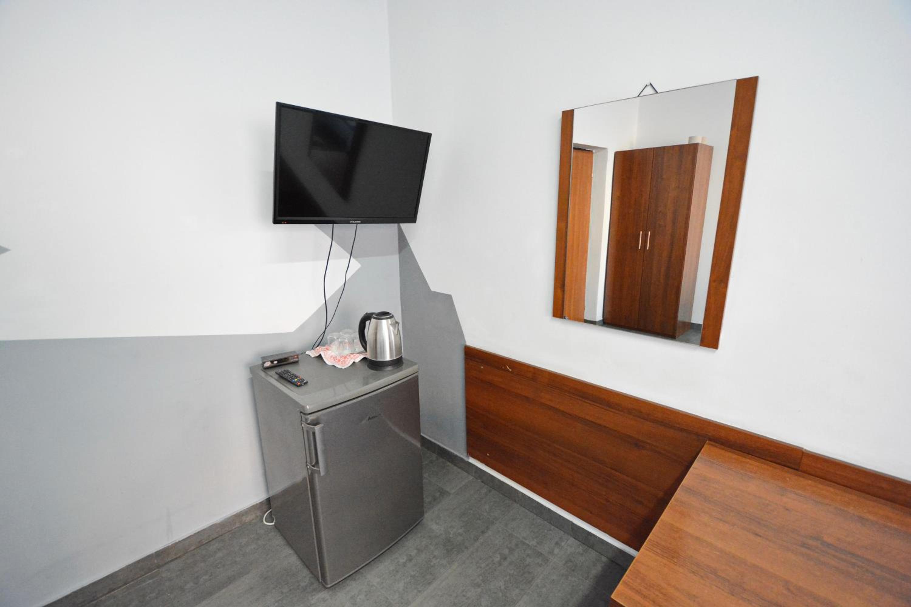 Triple Room with Private Bathroom - Photo 3