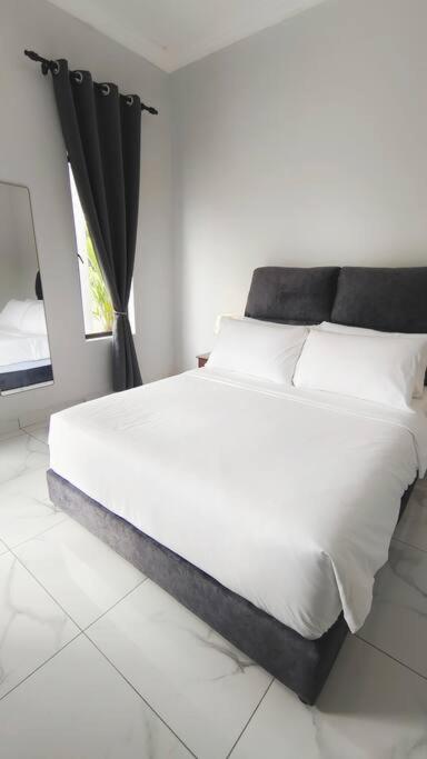 Villa photo 3