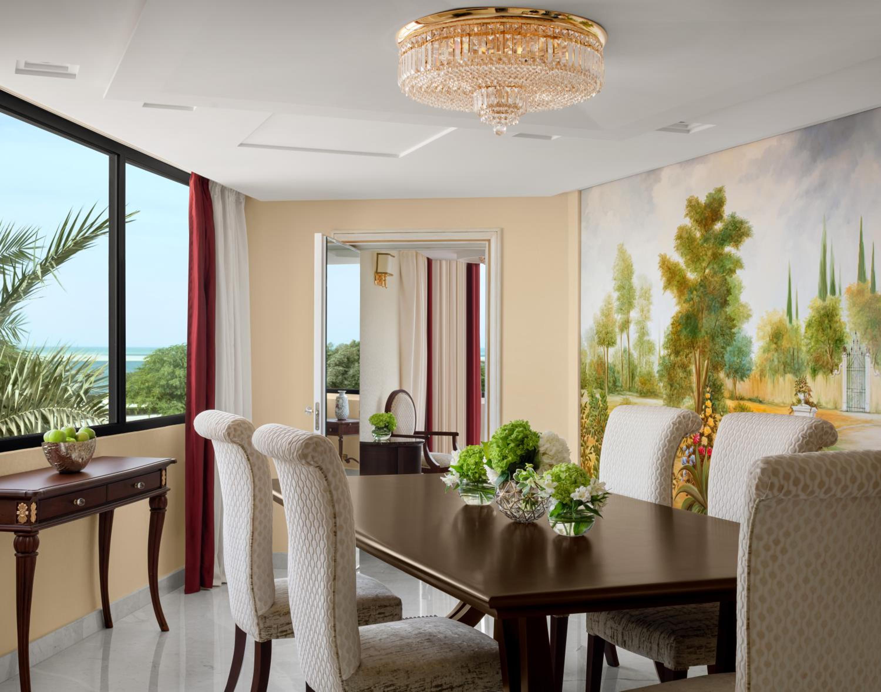 Royal Suite - Photo 3