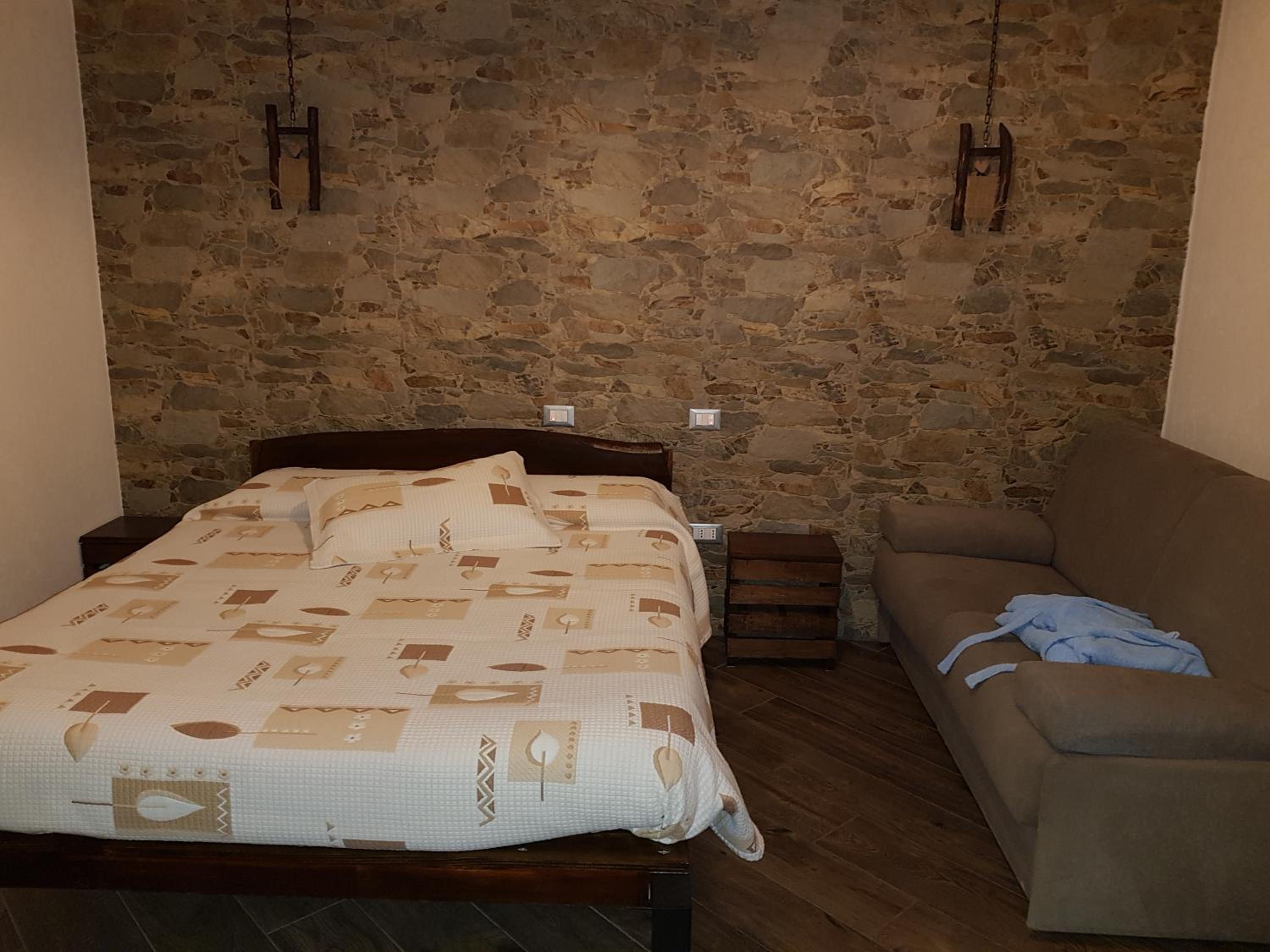 Double Room with Private Bathroom photo 1