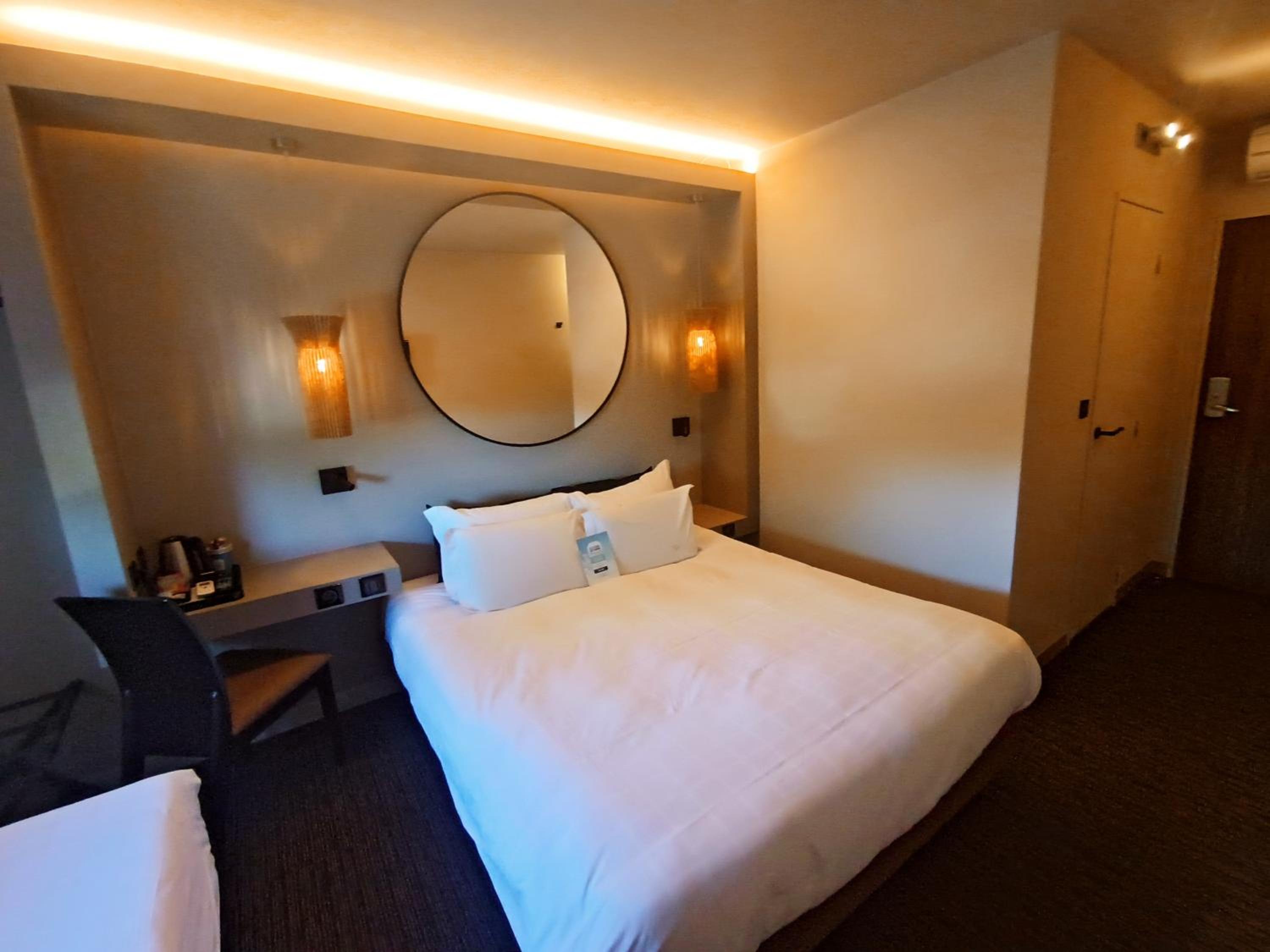 Triple Room (1 Double Bed + 1 Single Bed) - Photo 1