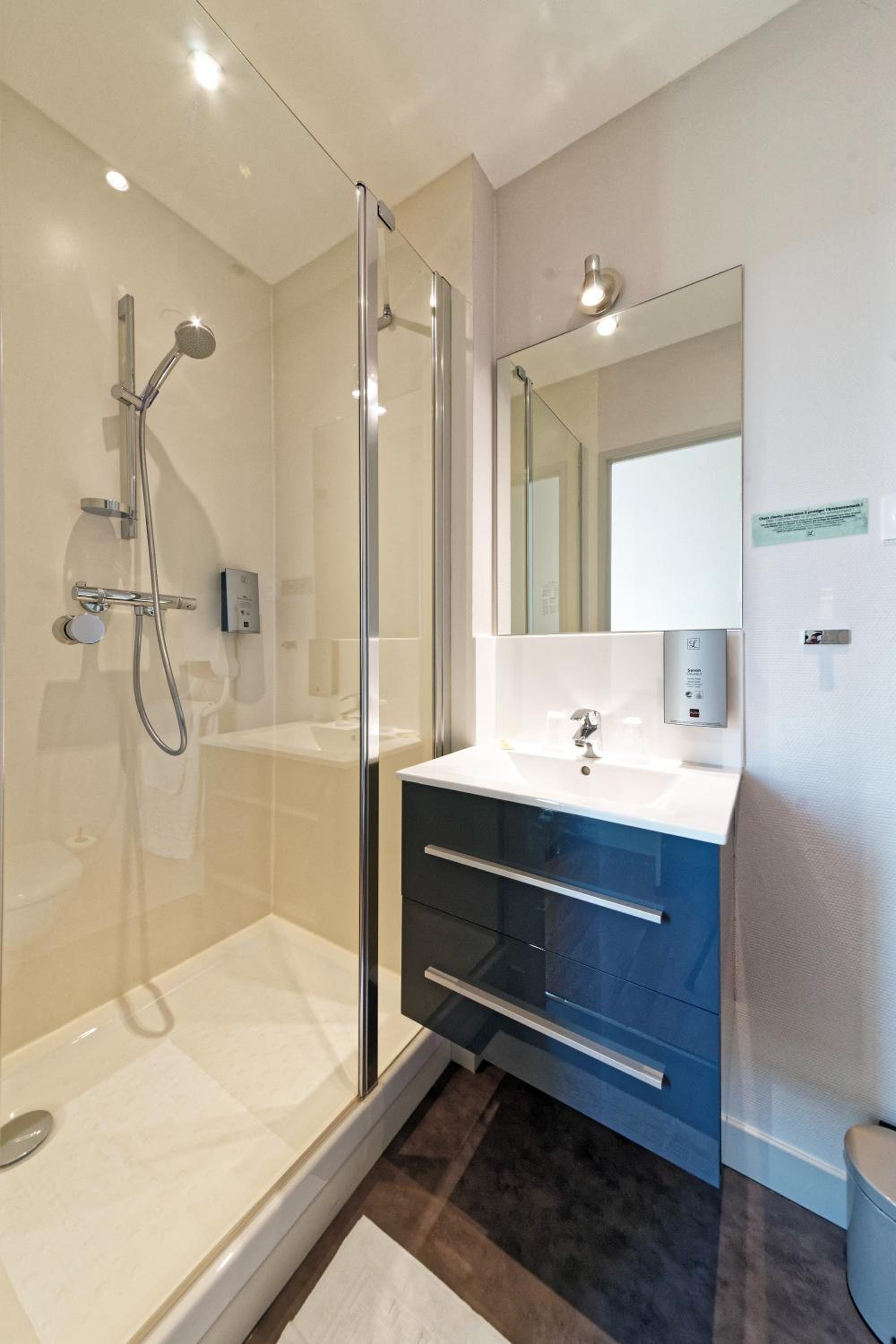 Double Room - Photo 2