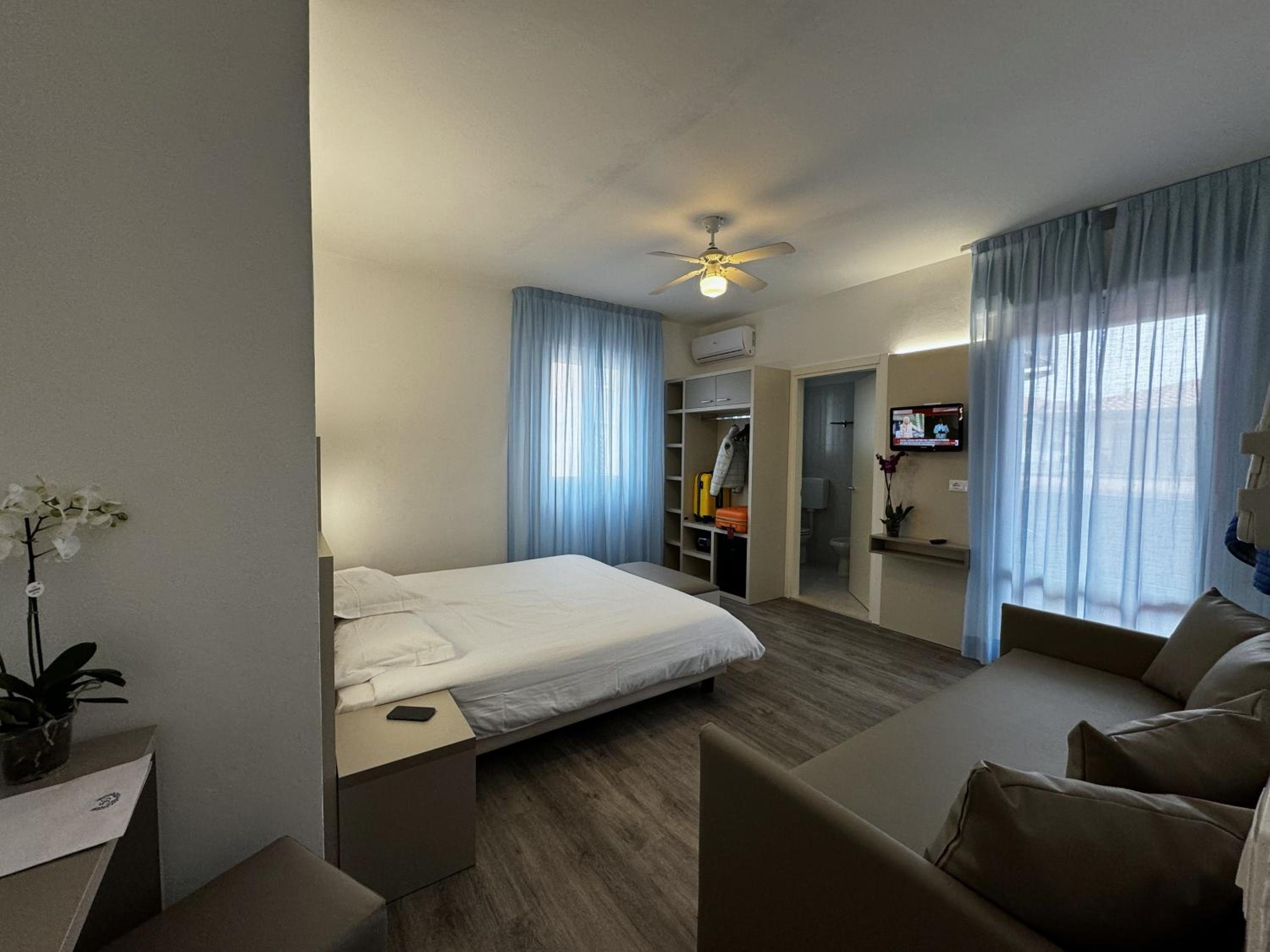 Premium Quadruple Room photo 2