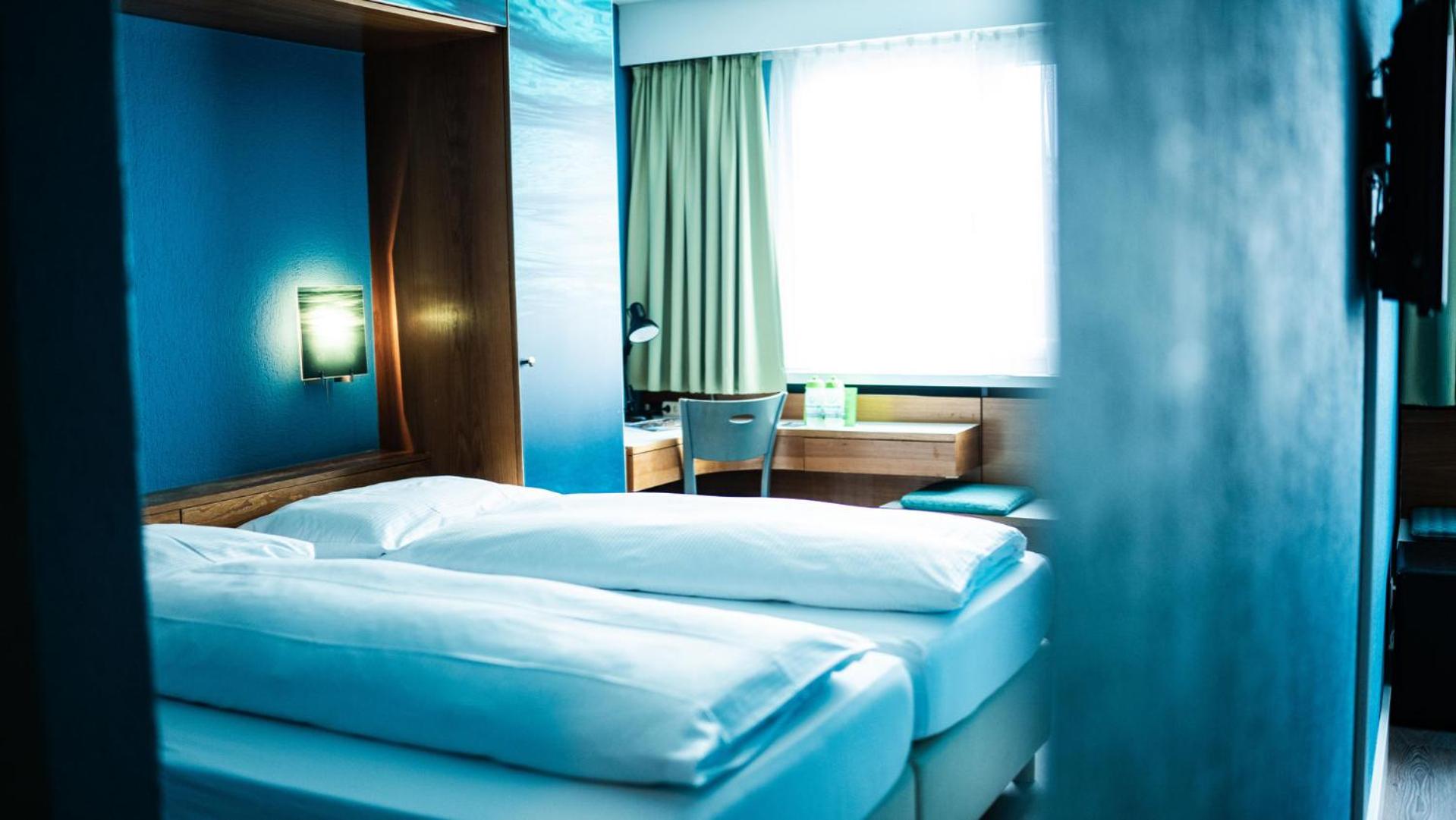 Double Room - Photo 10