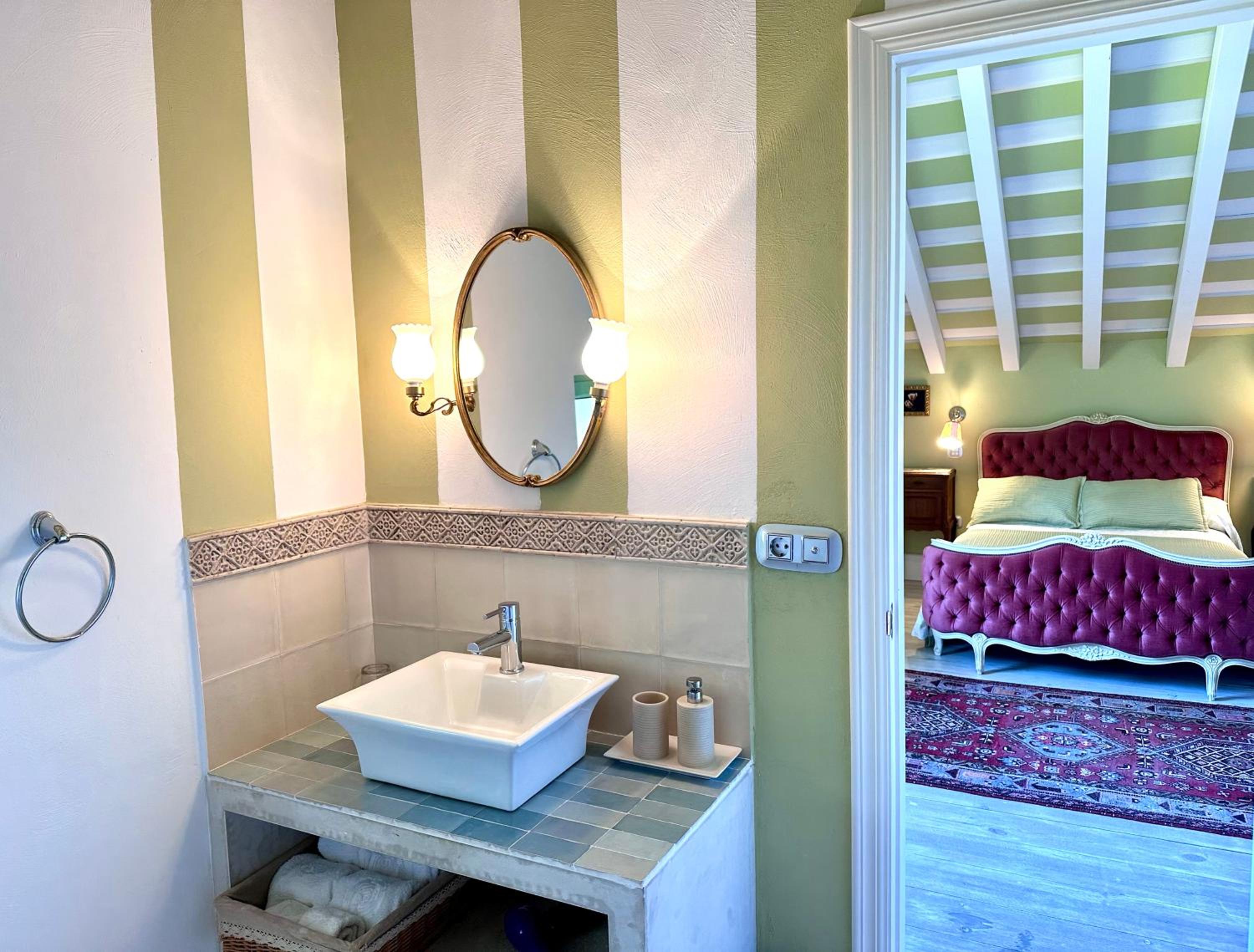 Double Room - Photo 5