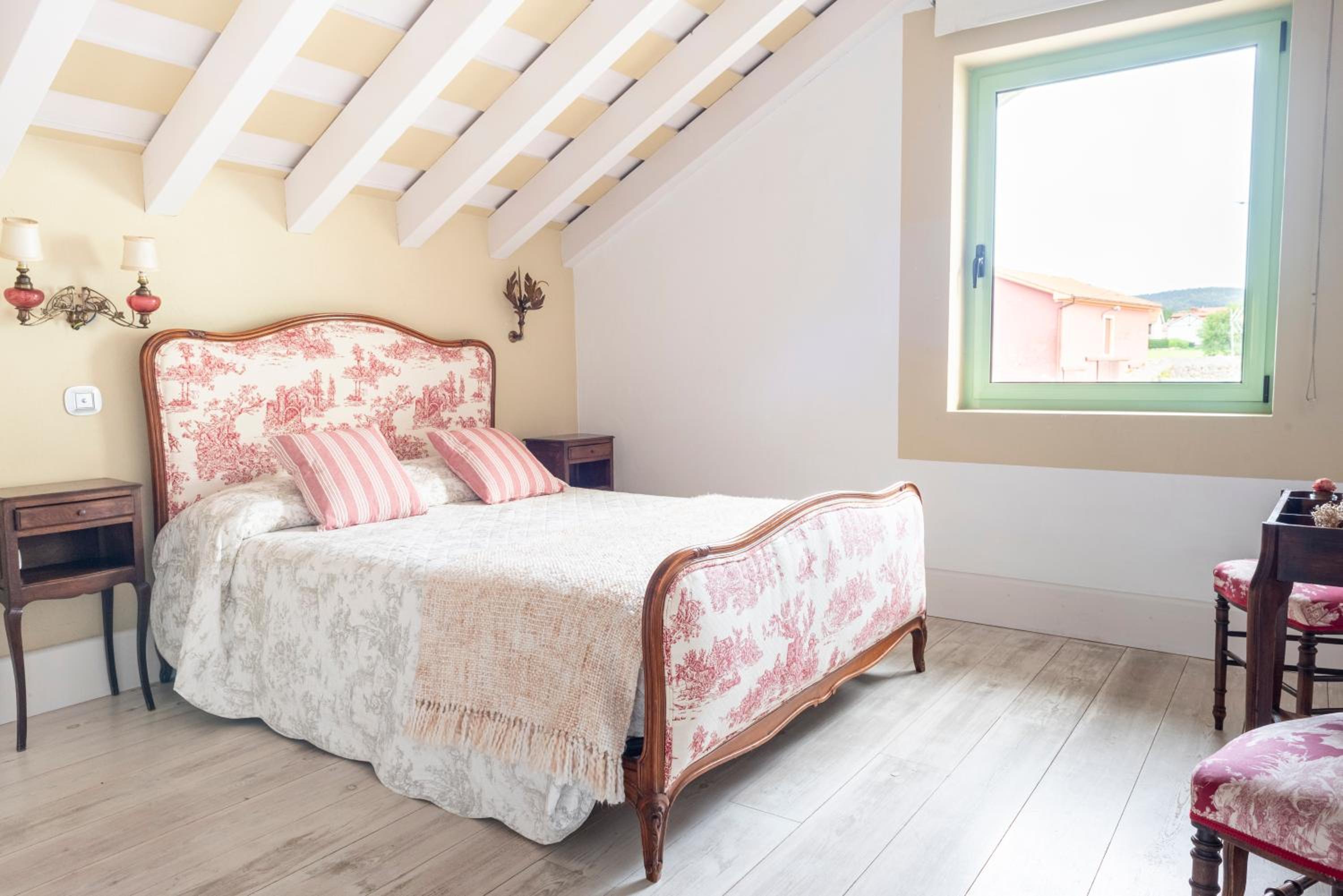 Double Room - Photo 9