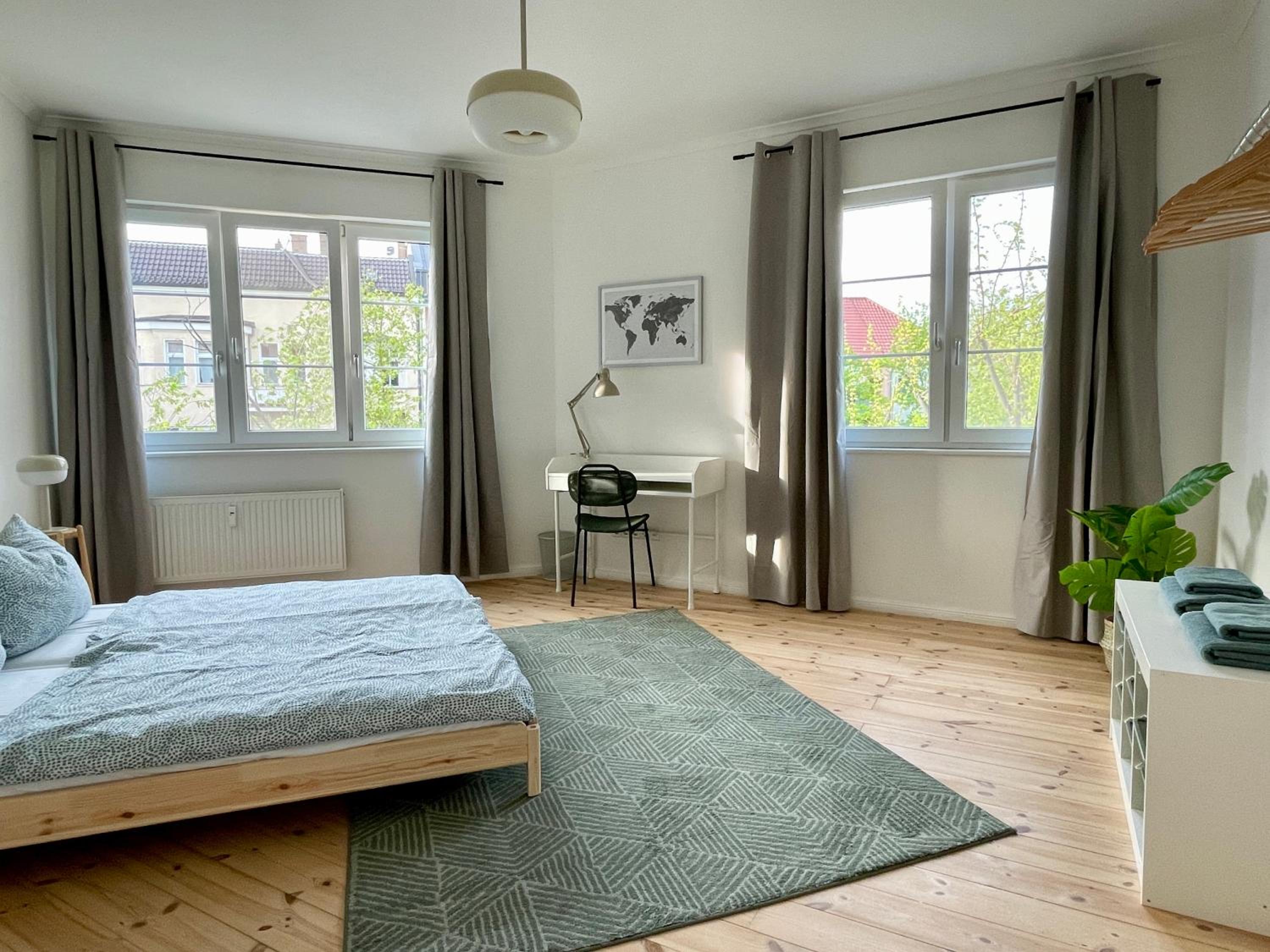 One-Bedroom Apartment photo 2
