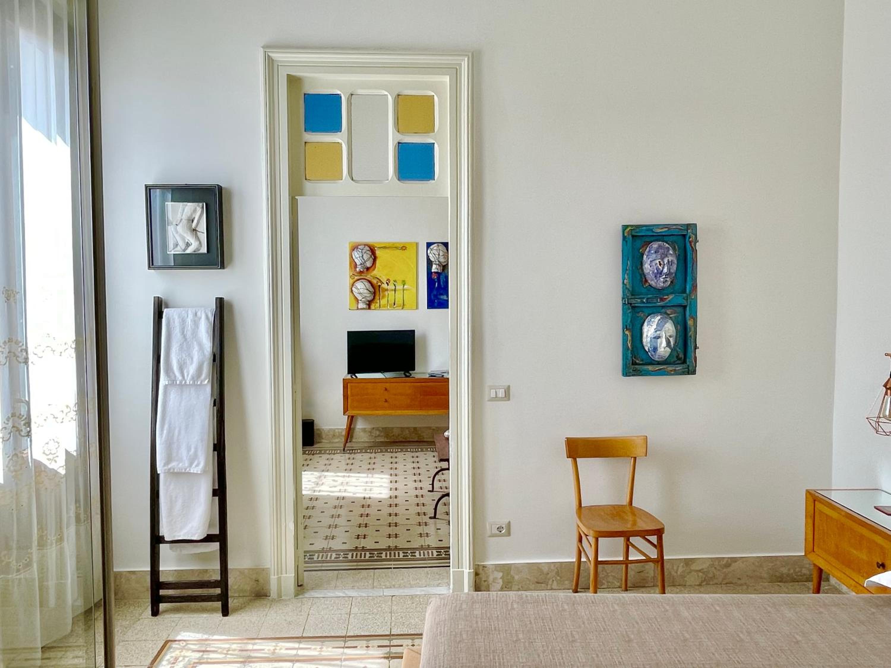 Suite - Photo 4
