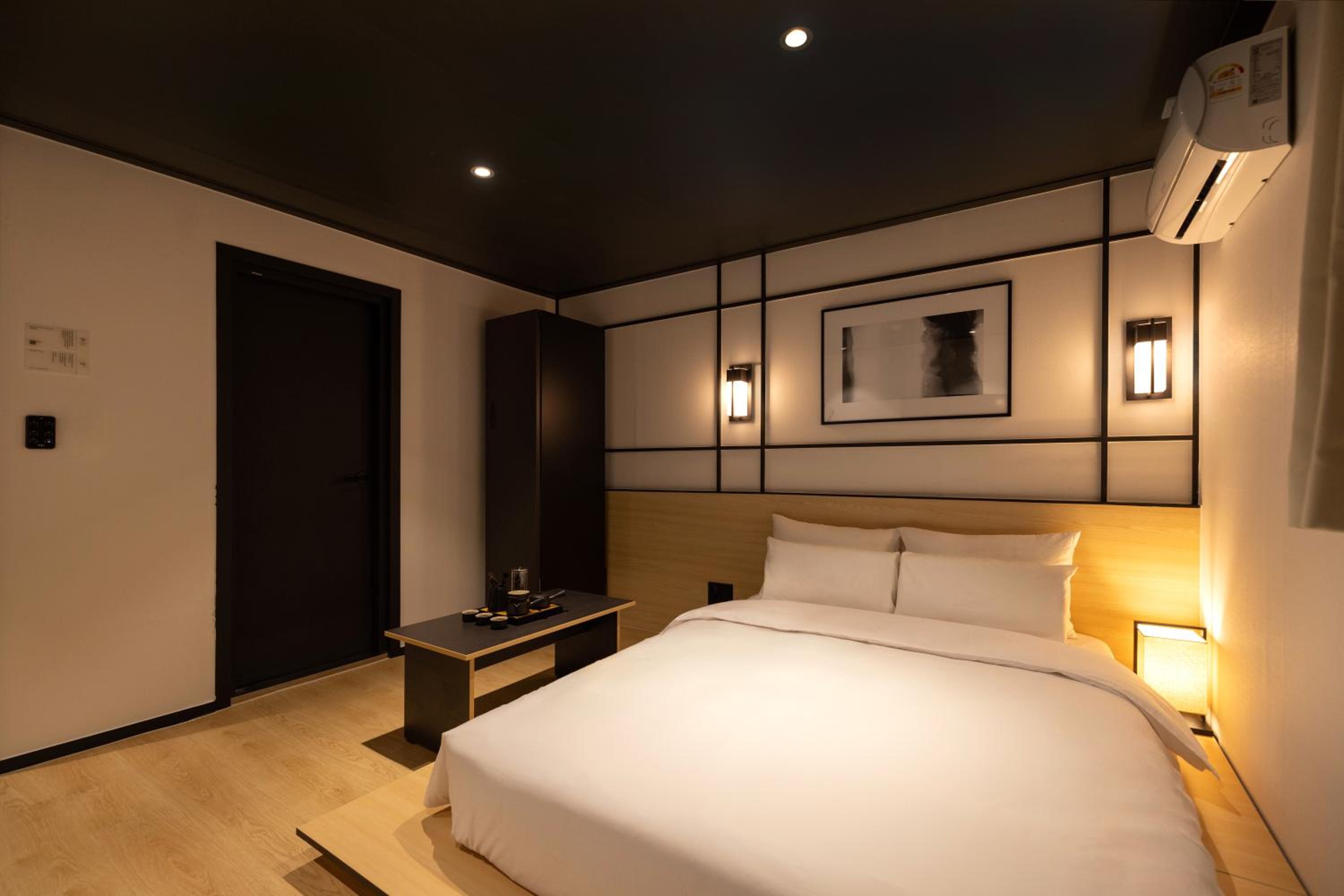 Standard Double Room - Photo 1