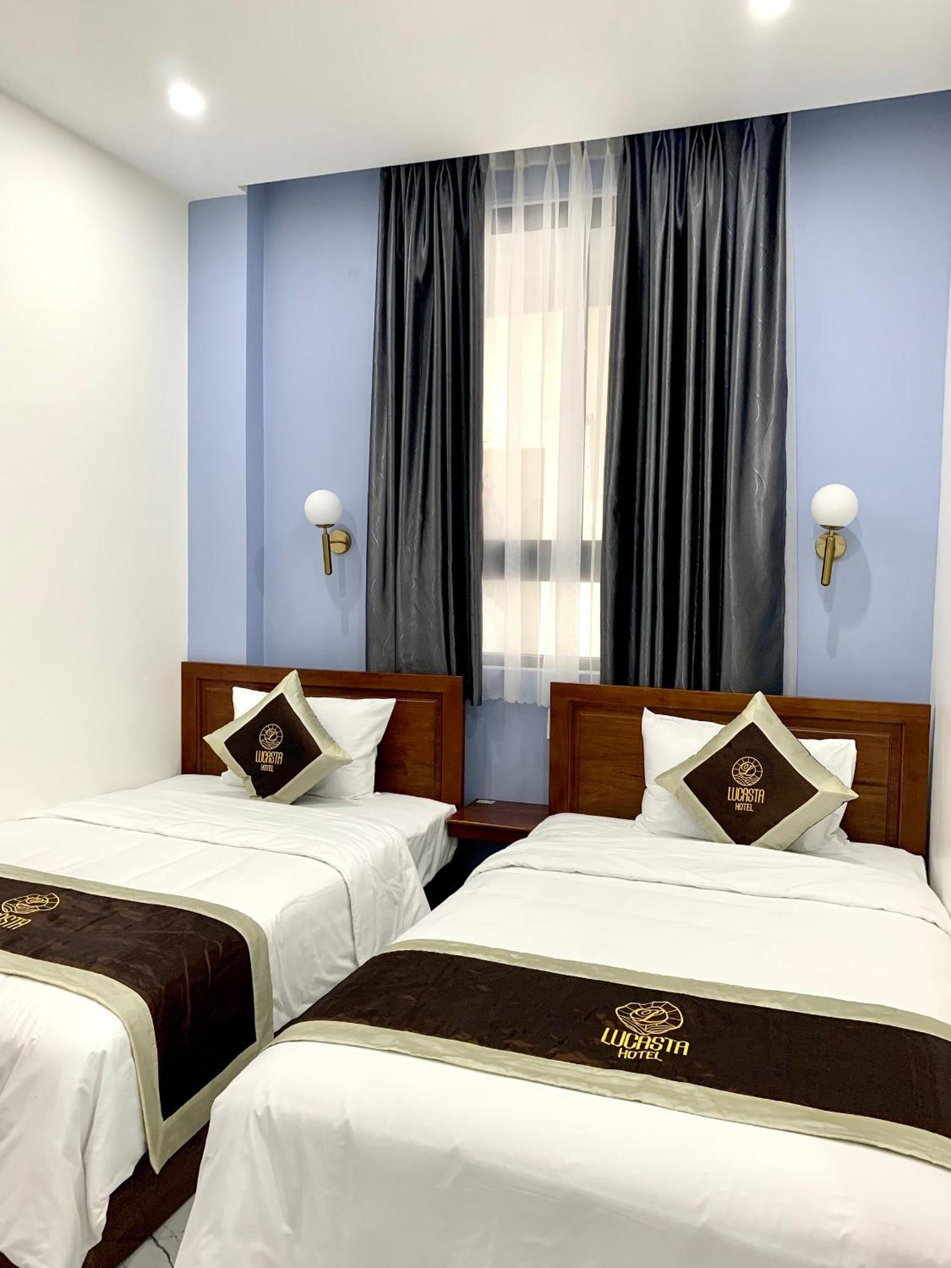 Twin Room with Shower