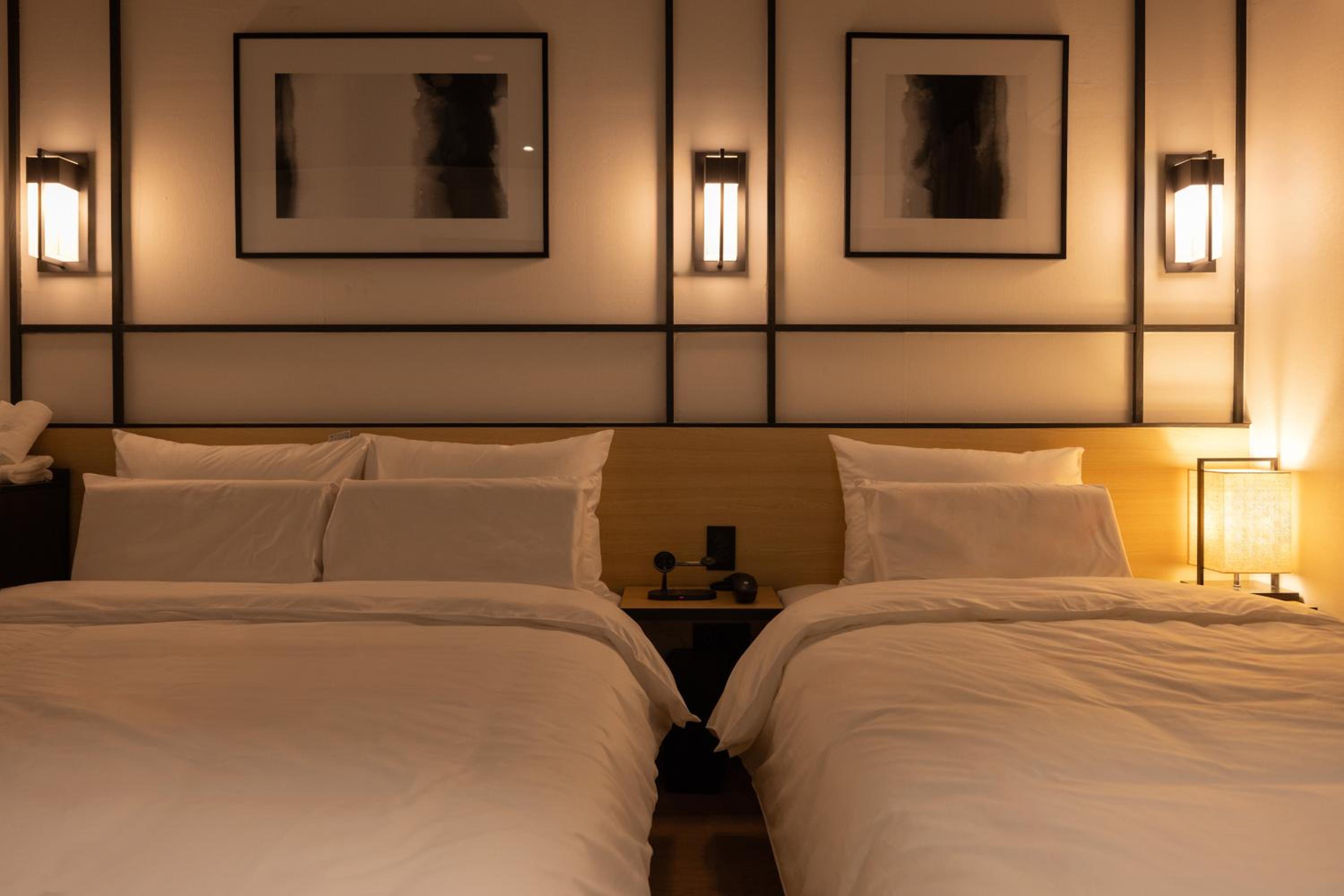 Standard Twin Room - Photo 6