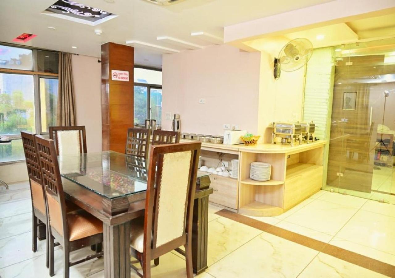 Deluxe Room - Photo 4