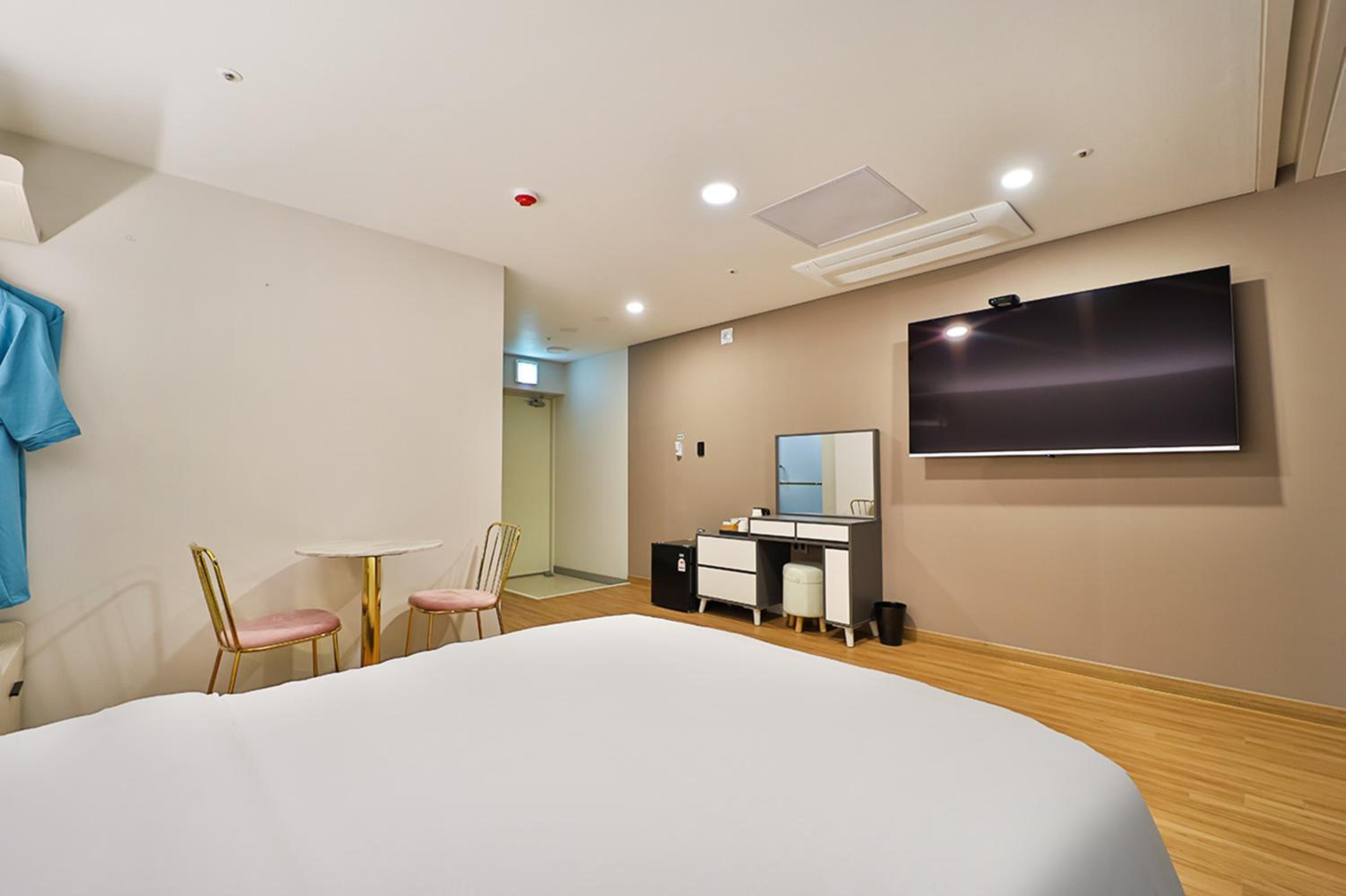 Deluxe Double Room - Photo 3