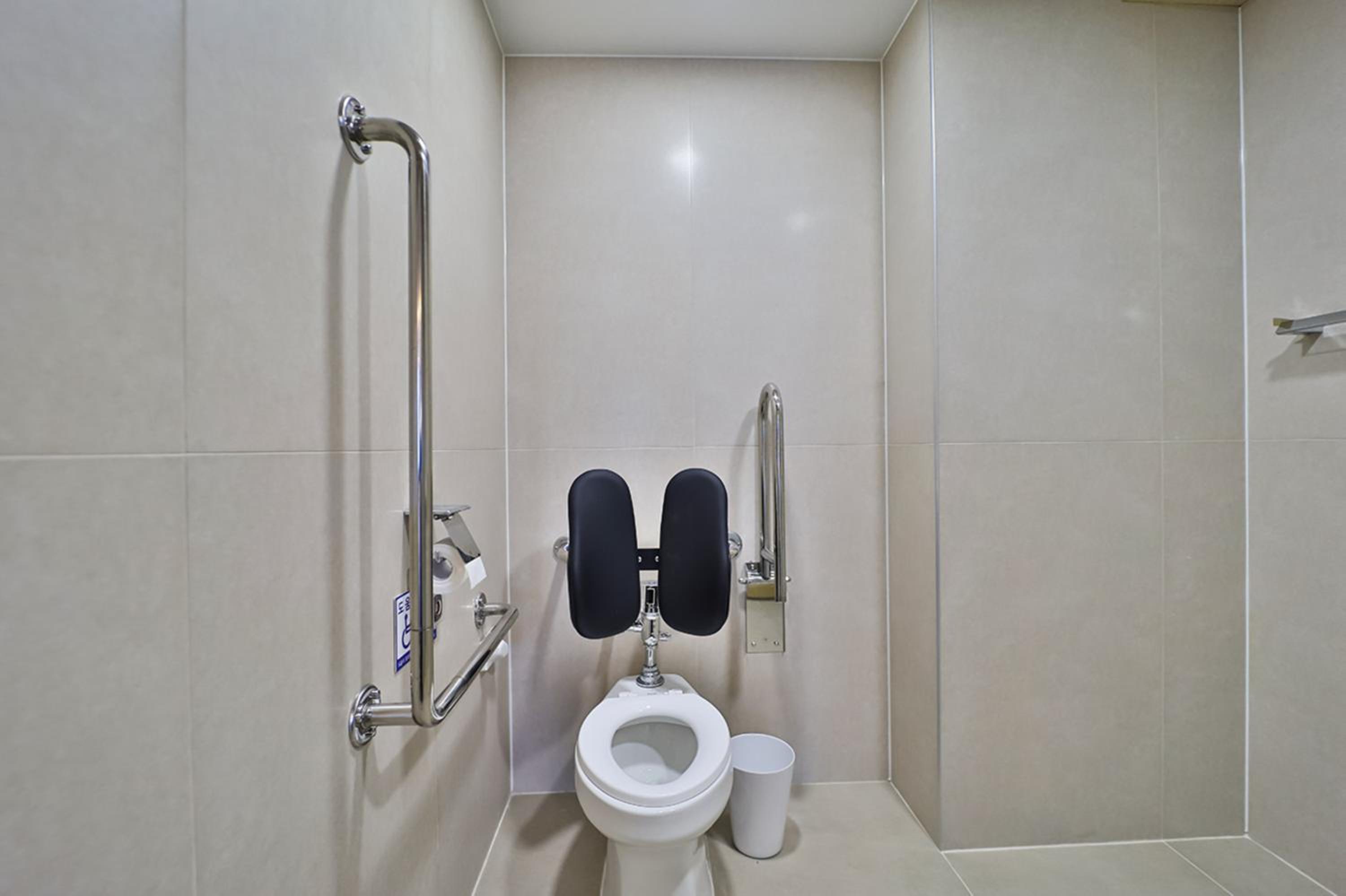 Deluxe Twin Room - Photo 9