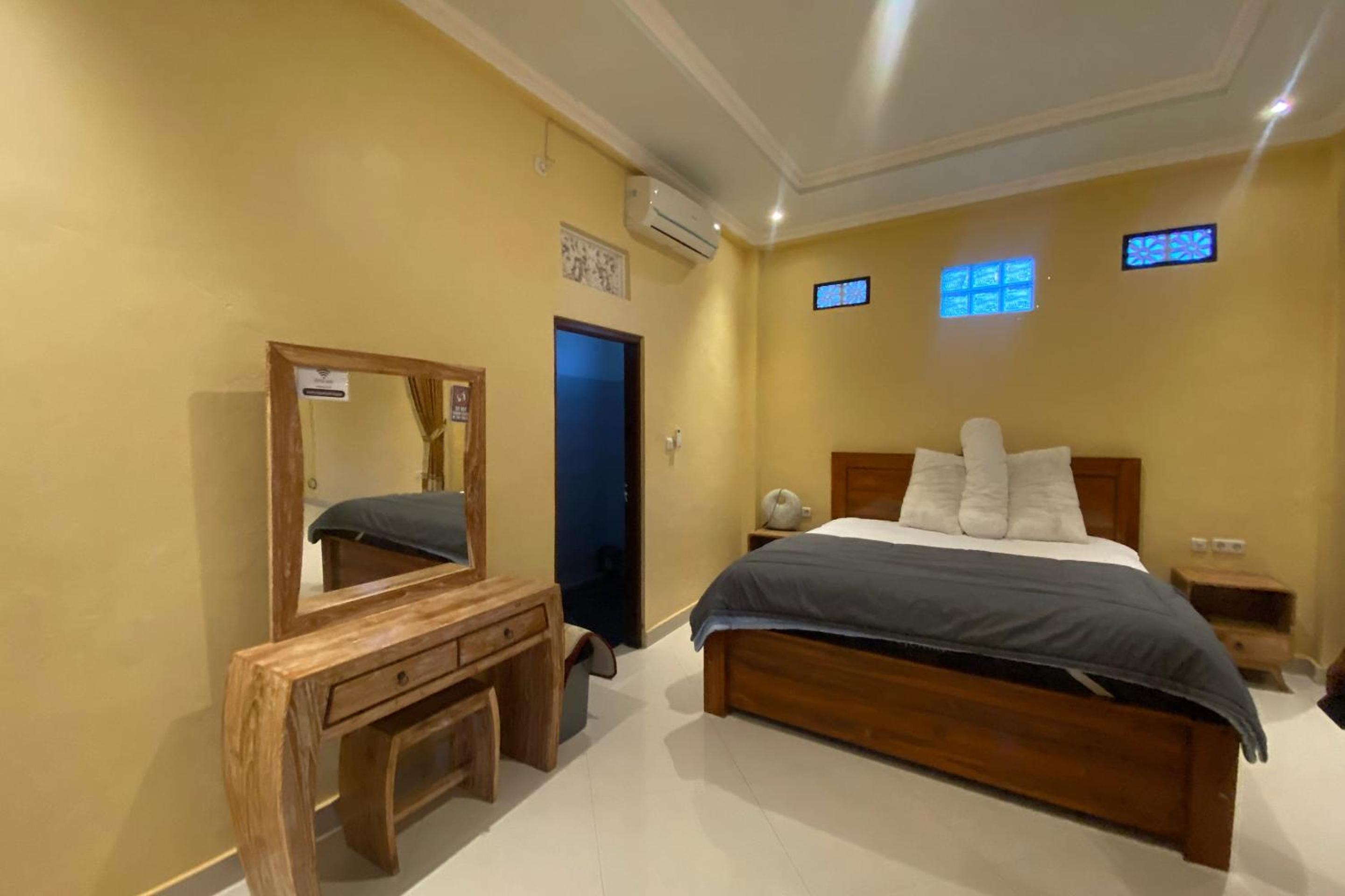 Deluxe King Room photo 1