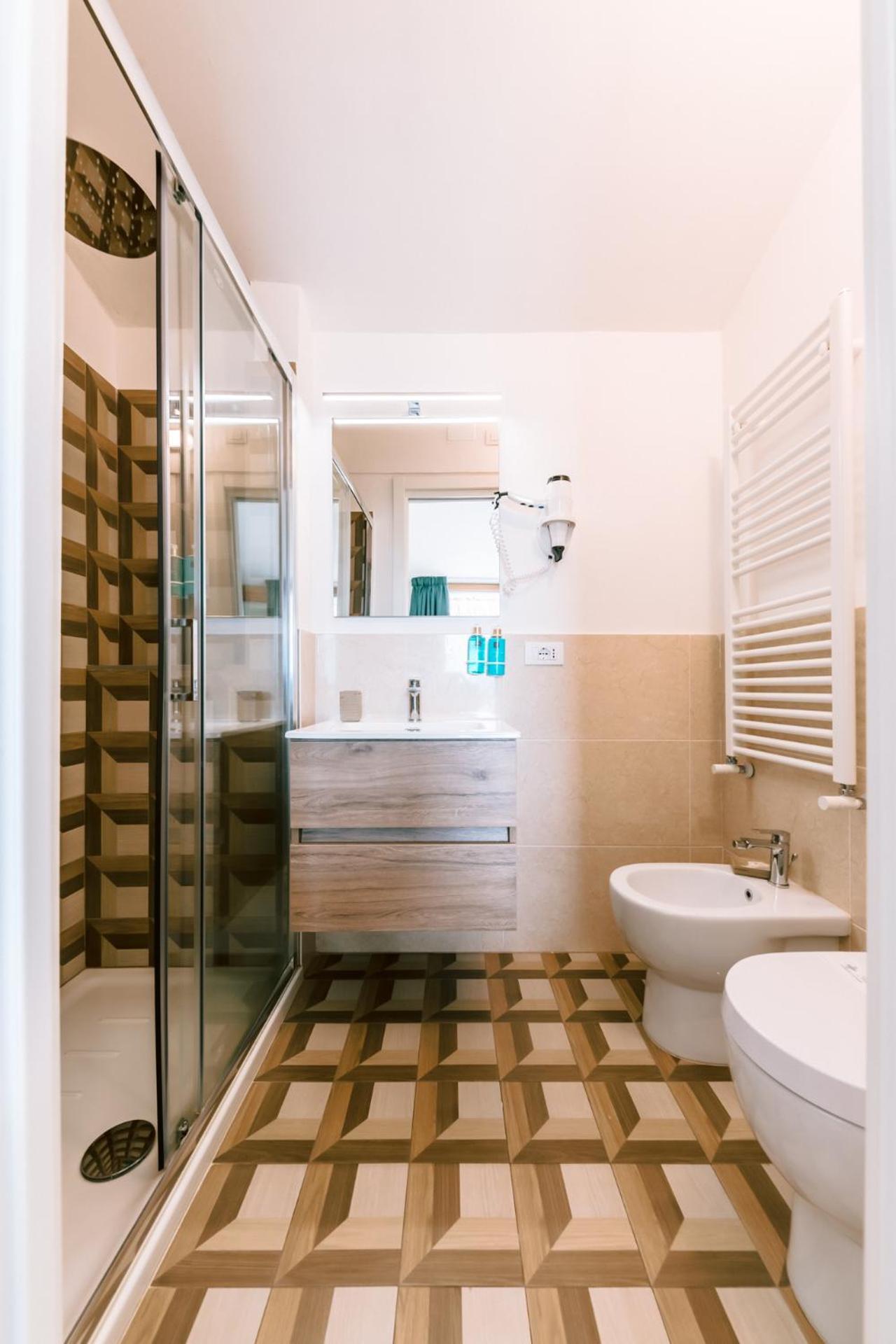 Superior Double or Twin Room with Terrace - Photo 2