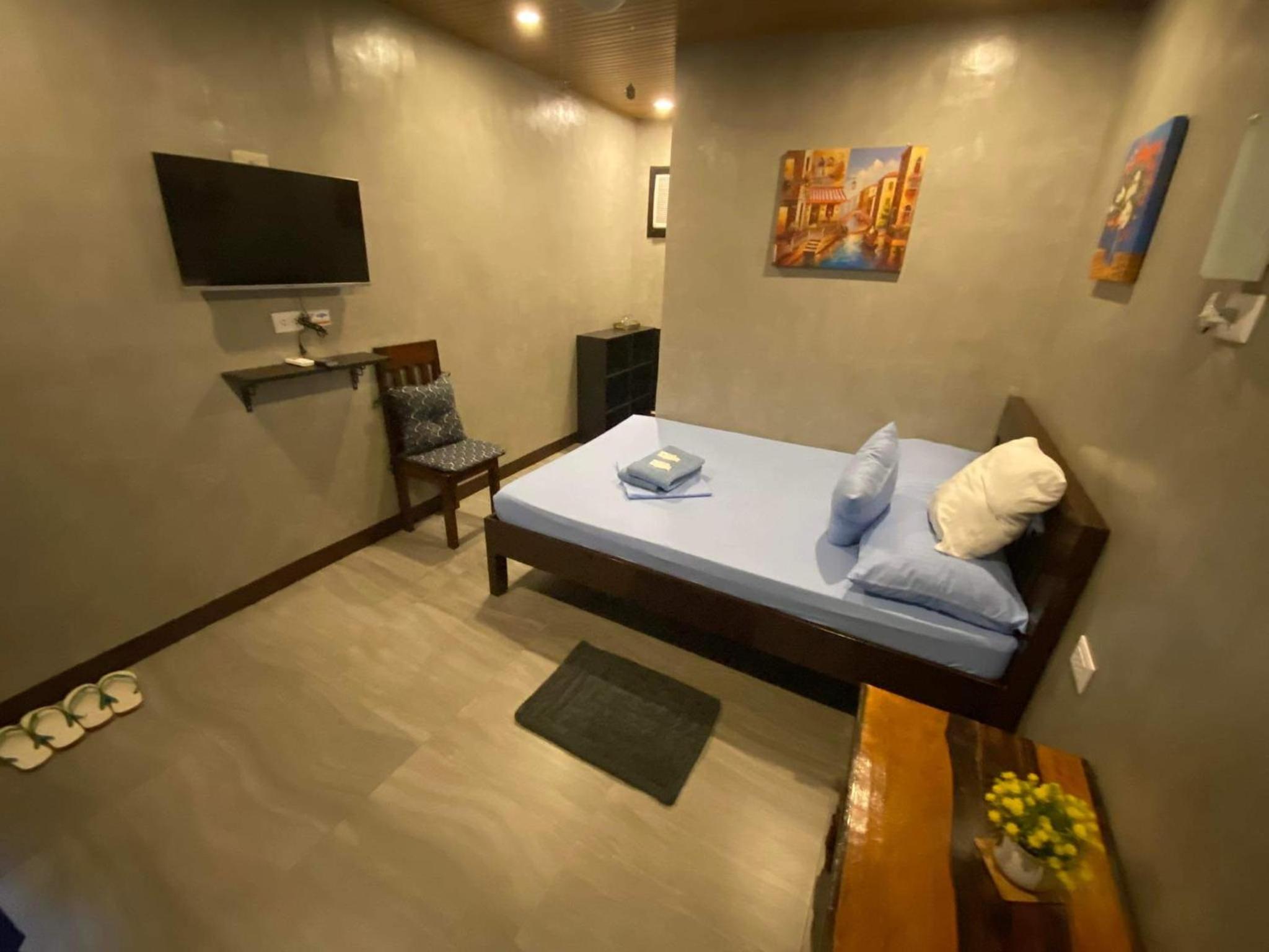 Budget Double Room photo 1