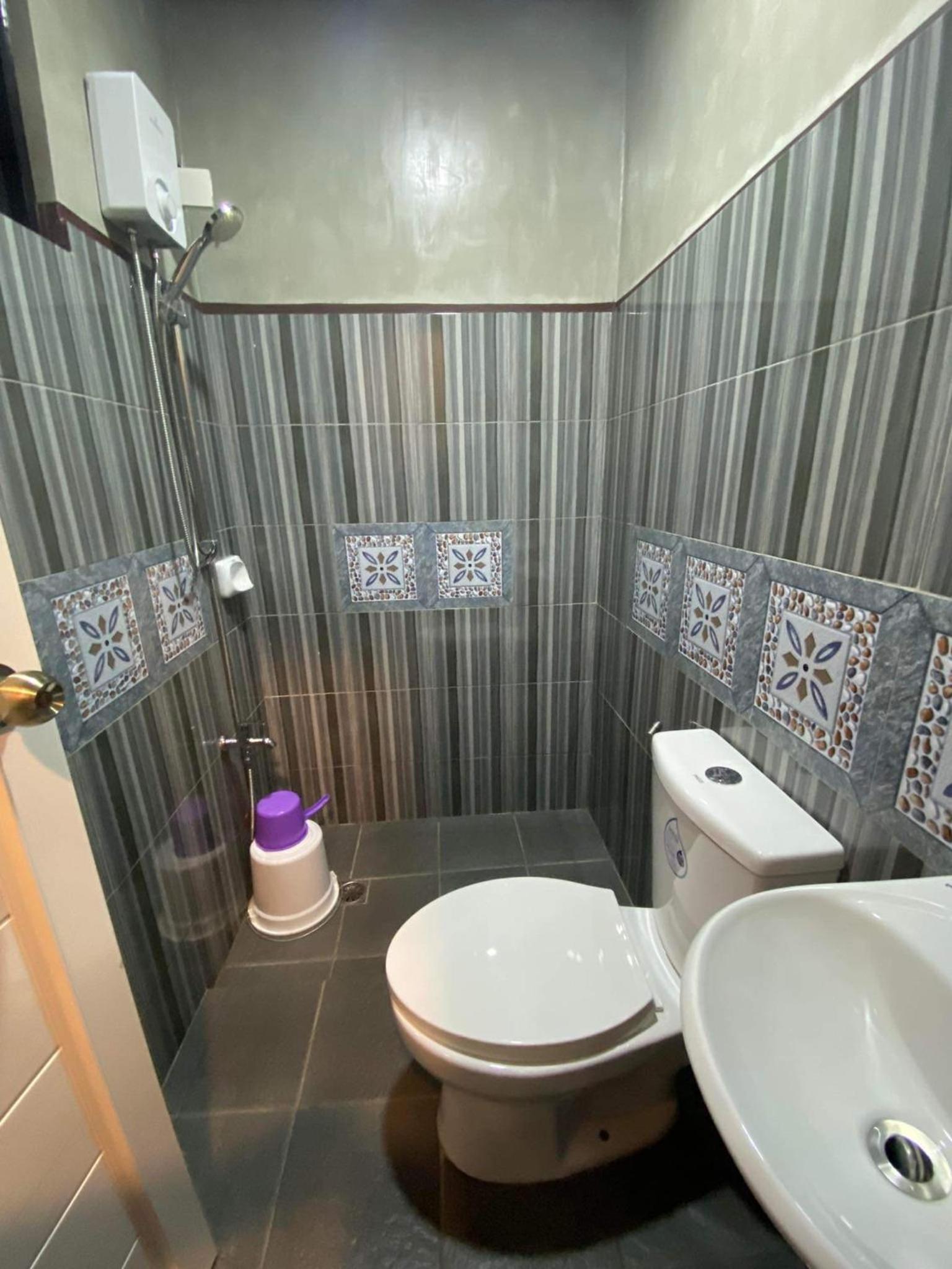 Budget Double Room photo 2