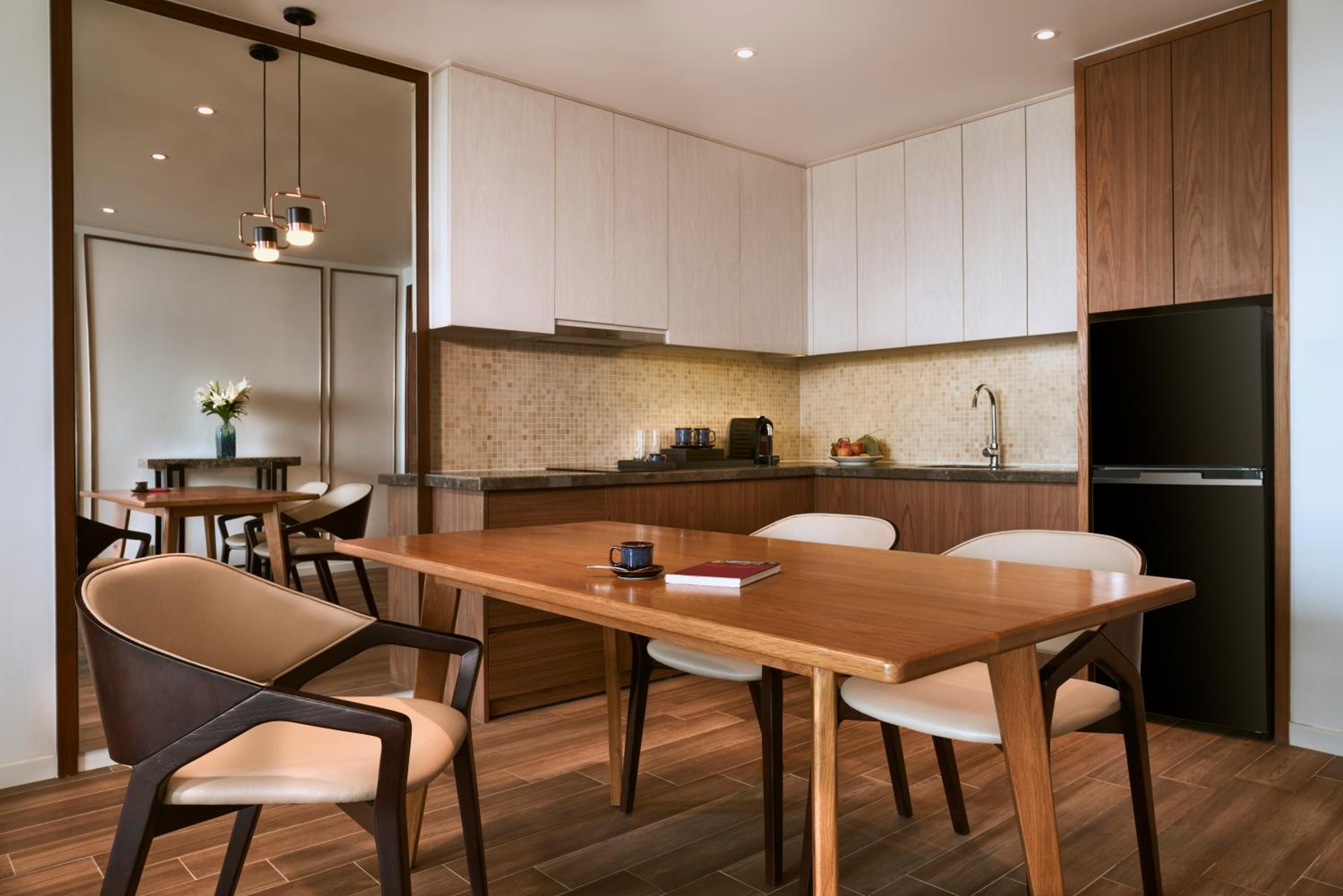 Two-Bedroom Apartment with Sea View - Photo 8