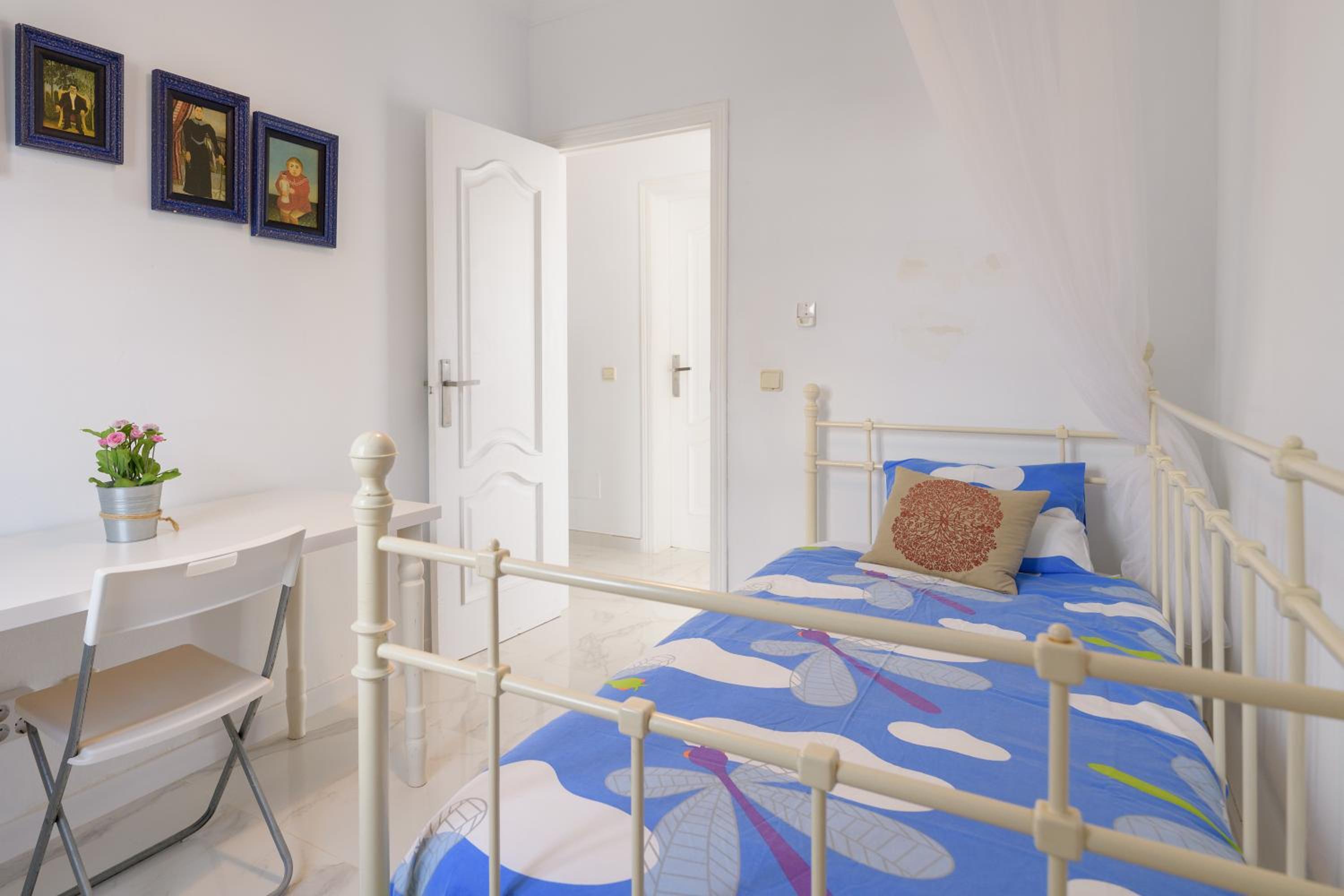 Villa de Tres Habitaciones