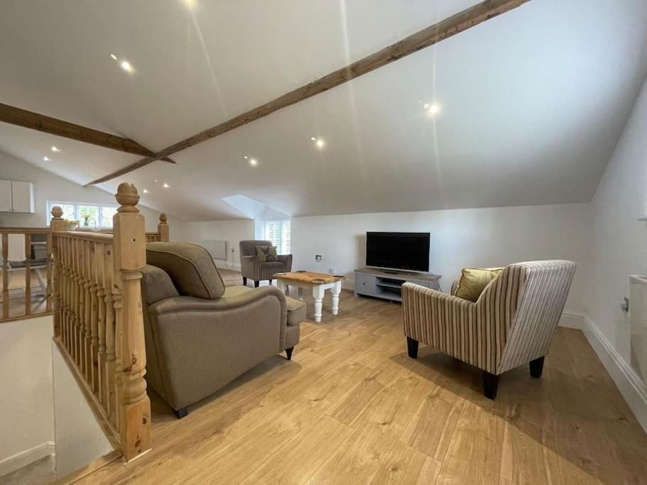 Two-Bedroom House photo 2