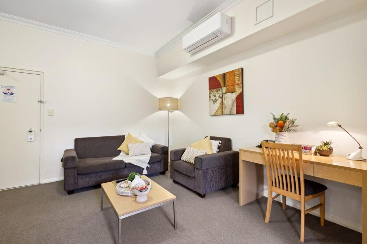 Apartment photo 3