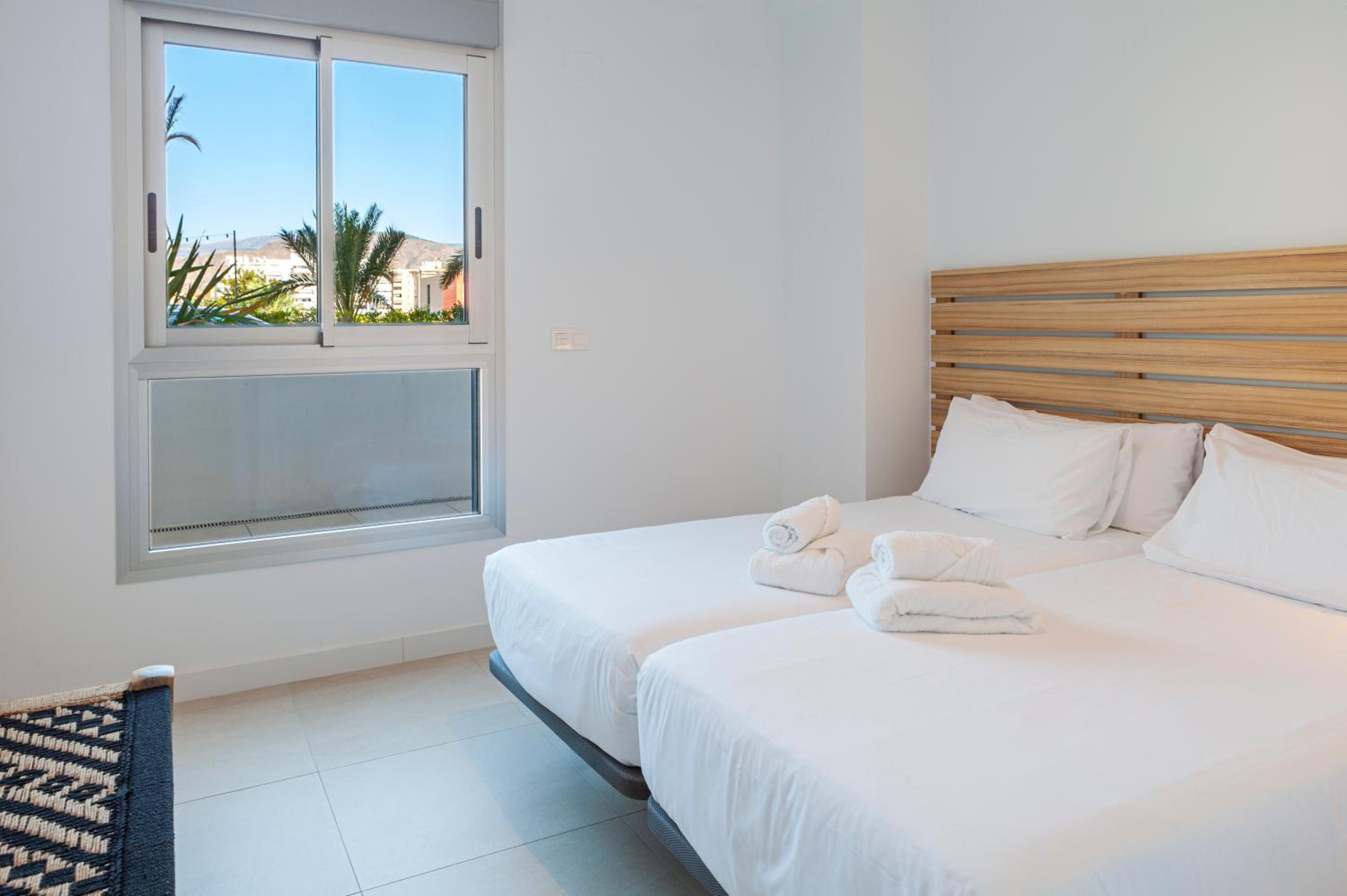 Apartamento Planta Baja con Terraza 2 Dormitorios  - Photo 10