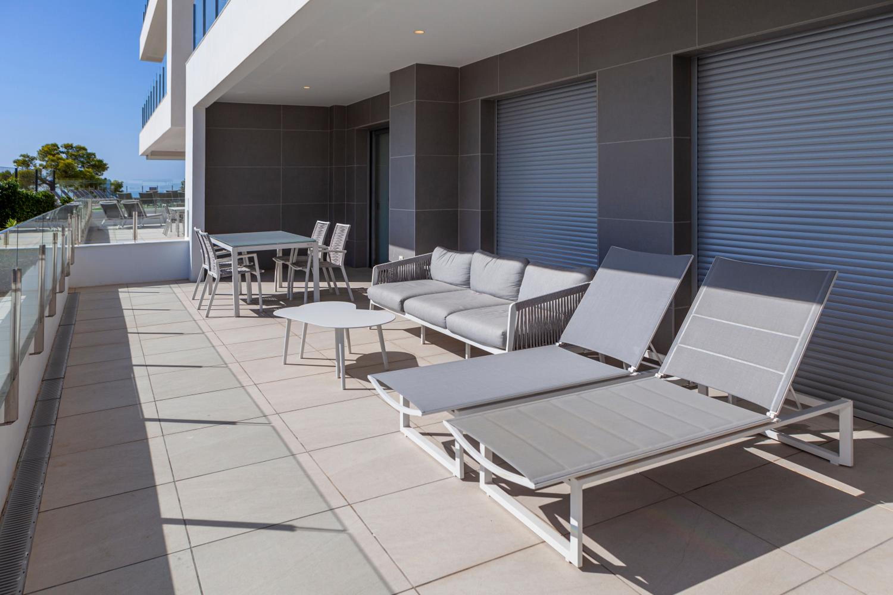 Apartamento Planta Baja con Terraza 2 Dormitorios  - Photo 9