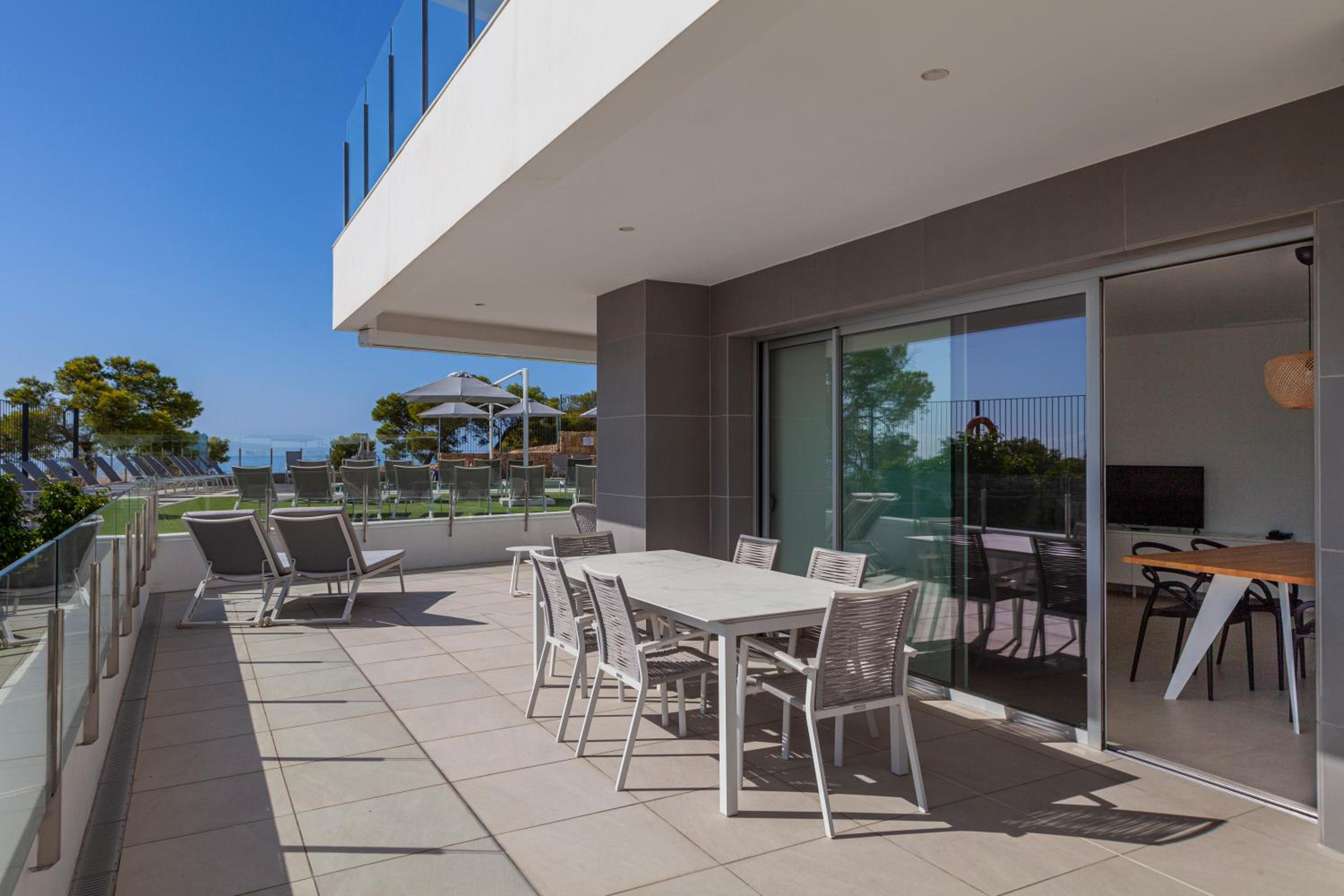 Apartamento Planta Baja con Terraza 2 Dormitorios  - Photo 11