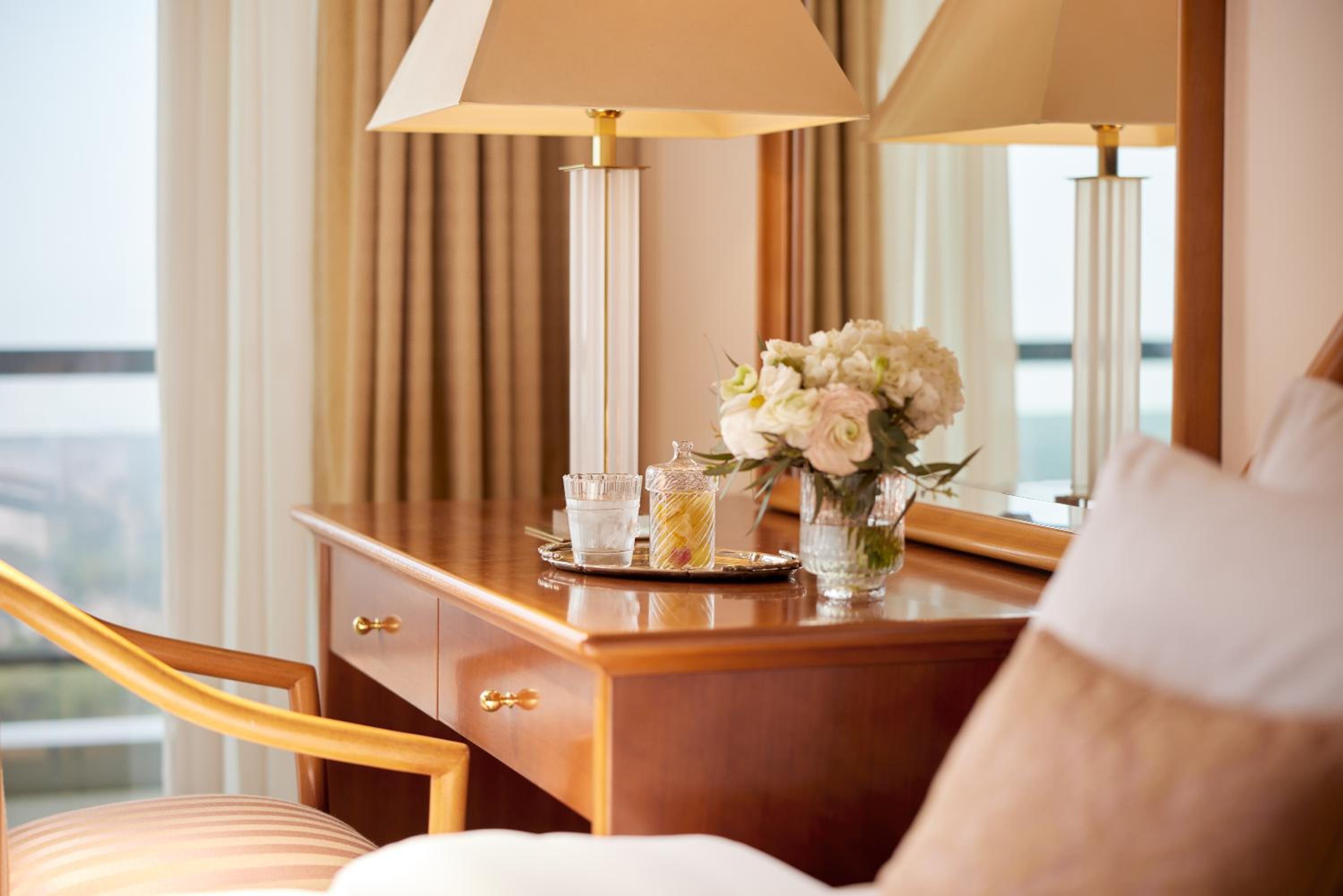Superior Double Room with Panoramic Sea and City View - Photo 2