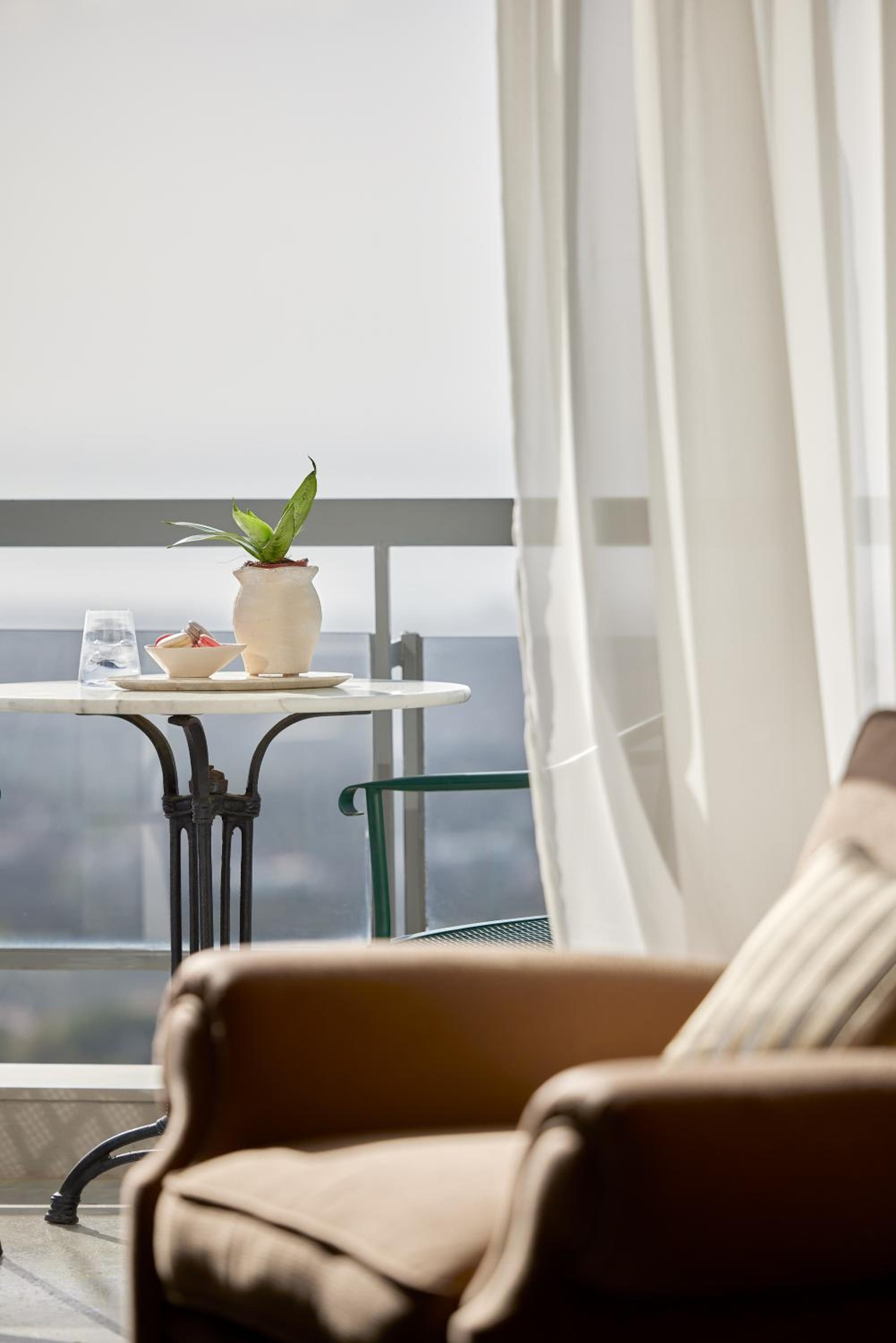 Superior Double Room with Panoramic Sea and City View - Photo 22
