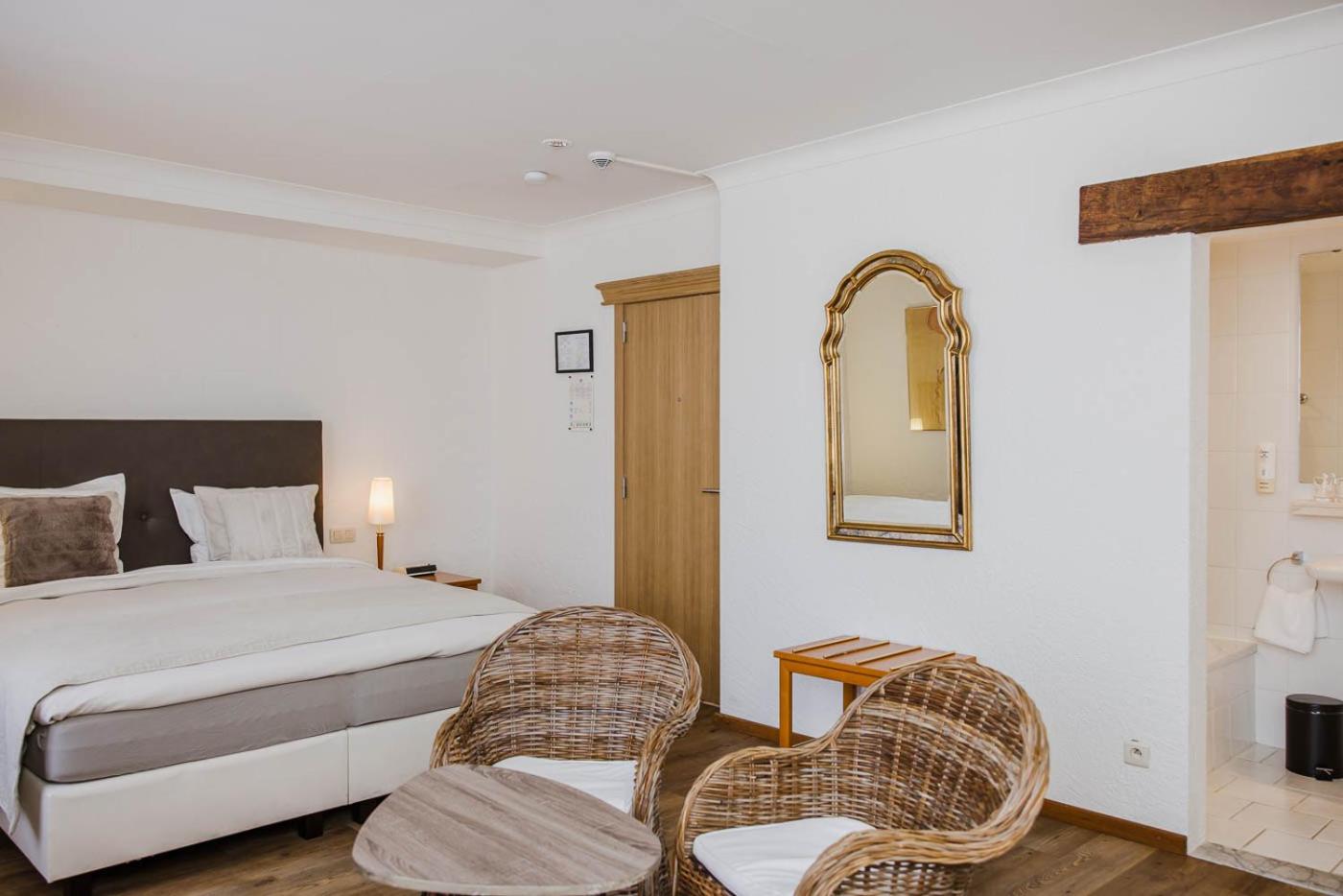 Double Room - Photo 14