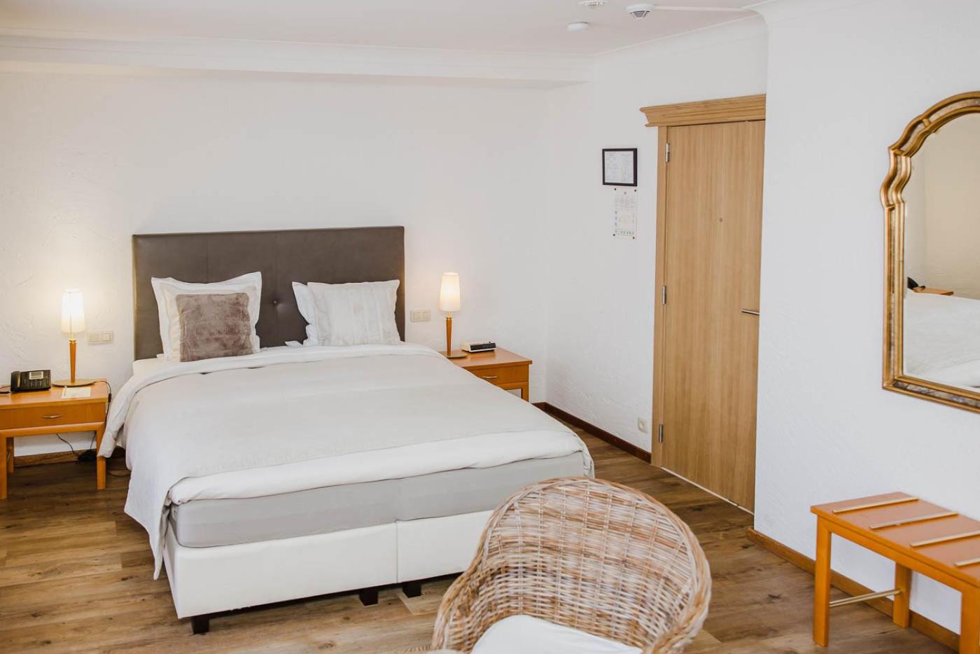 Double Room - Photo 11