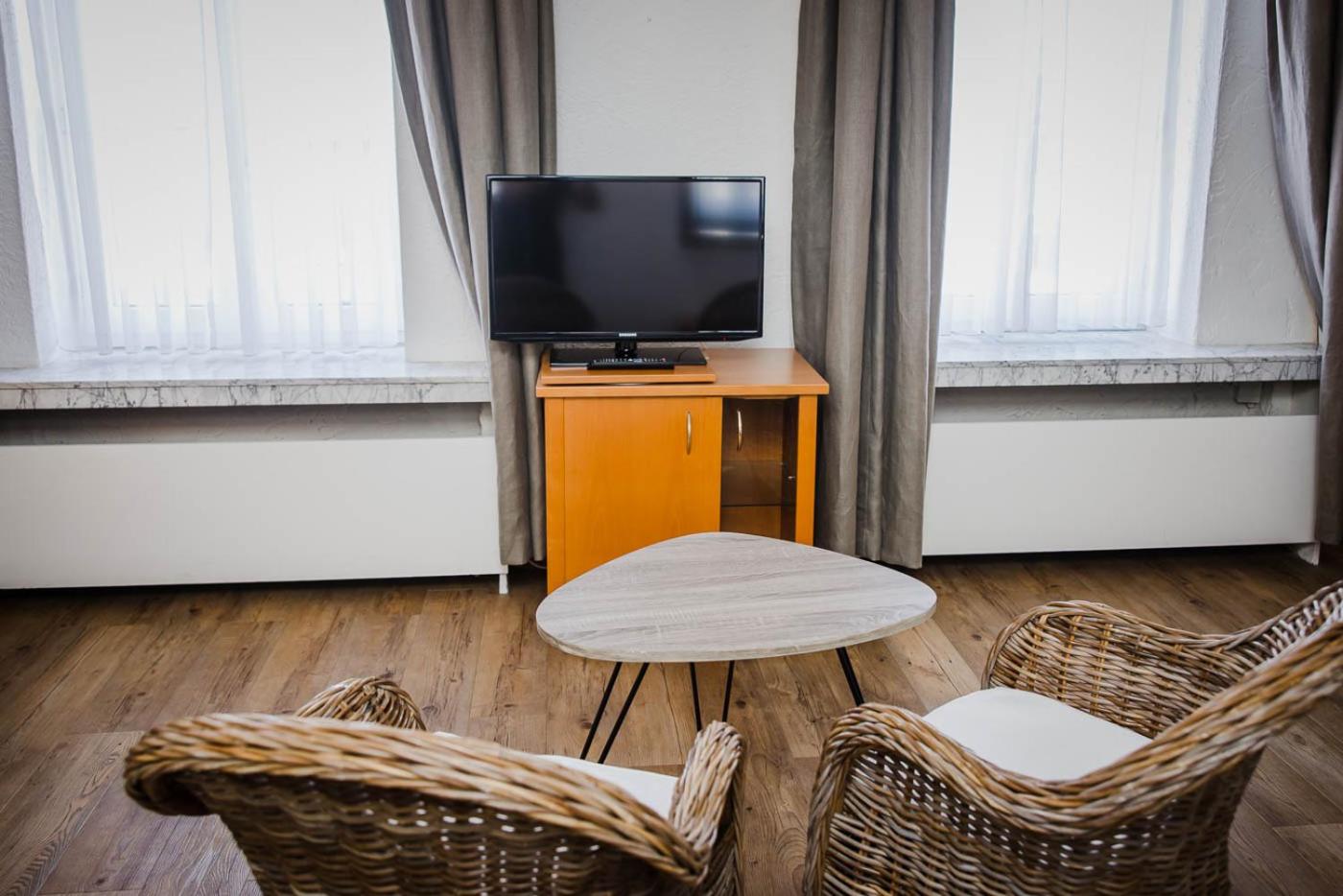 Double Room - Photo 8