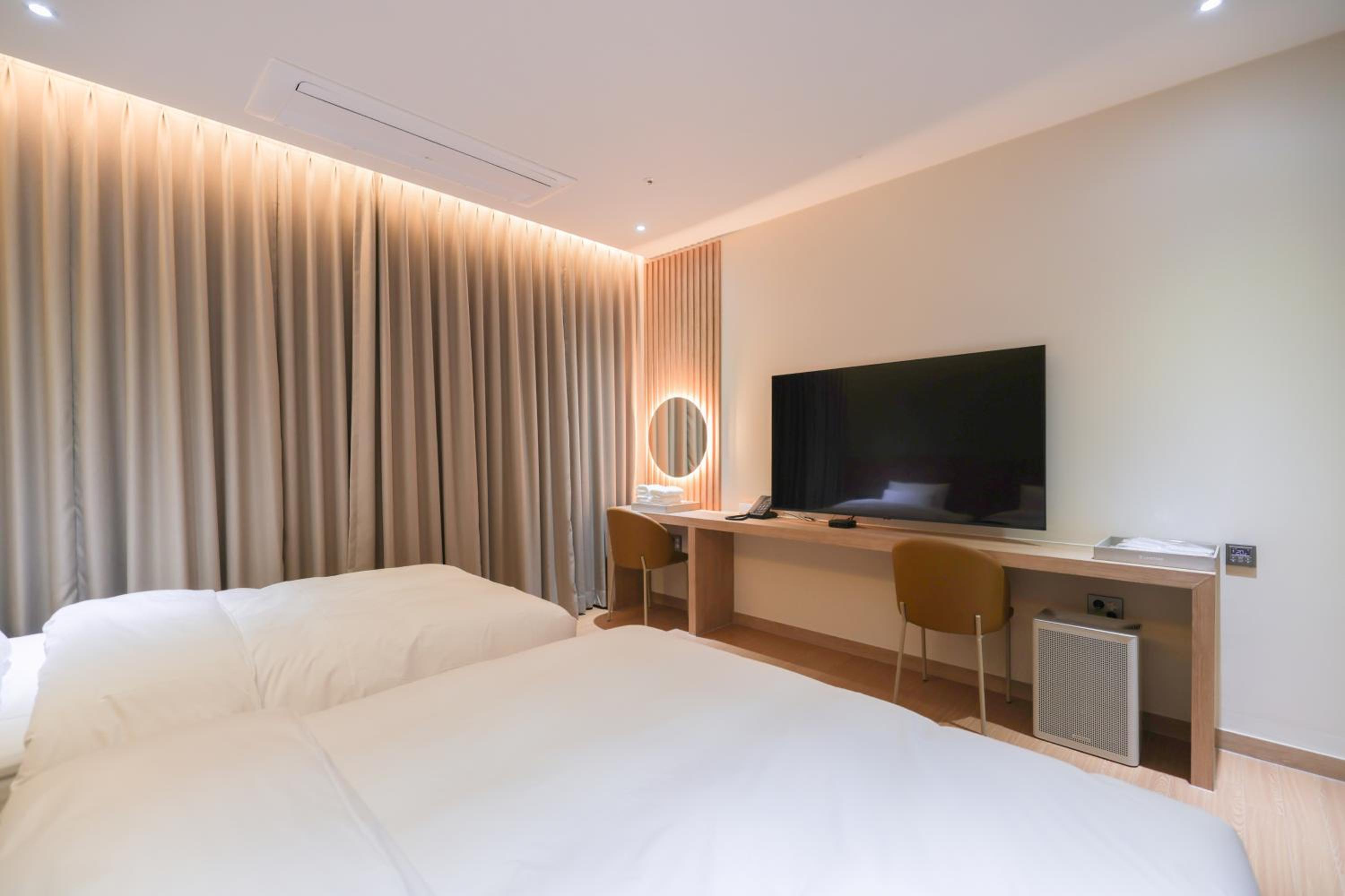 Junior Twin Suite - Photo 5