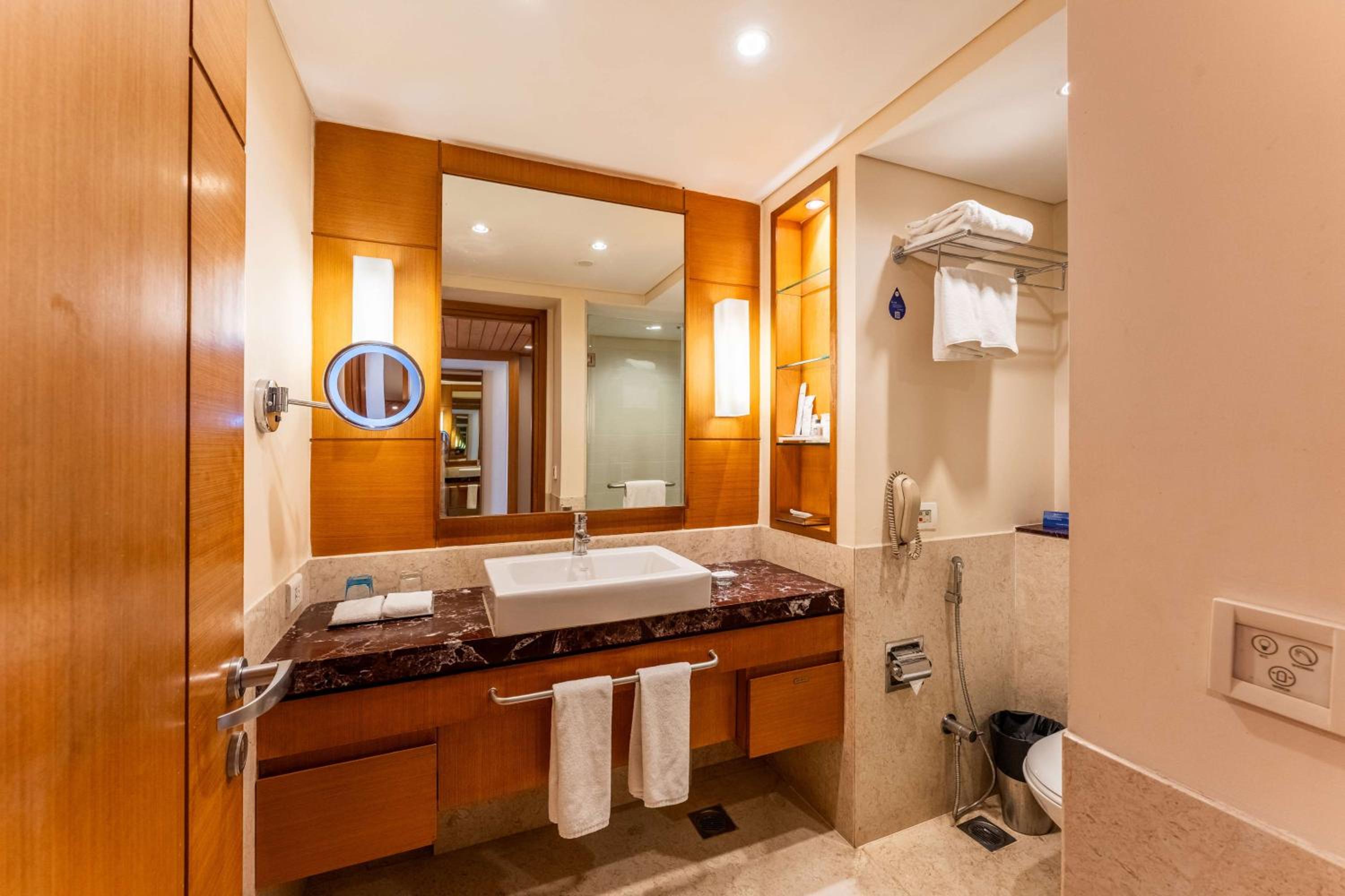 Superior Double or Twin Room - 10% Discount of Food & Soft Beverages - Photo 3