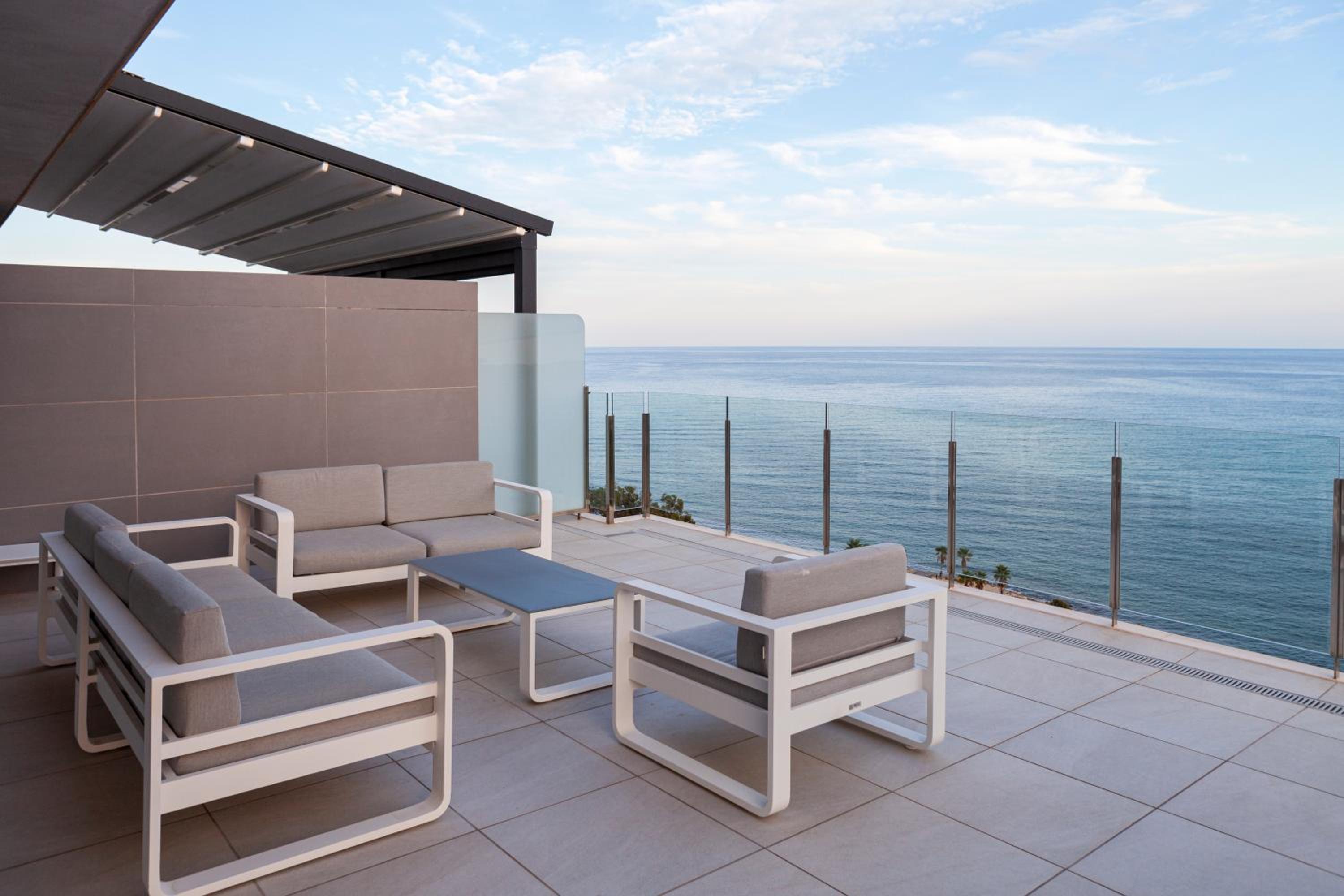 Penthouse 3 dormitorios con terraza y solarium photo 2