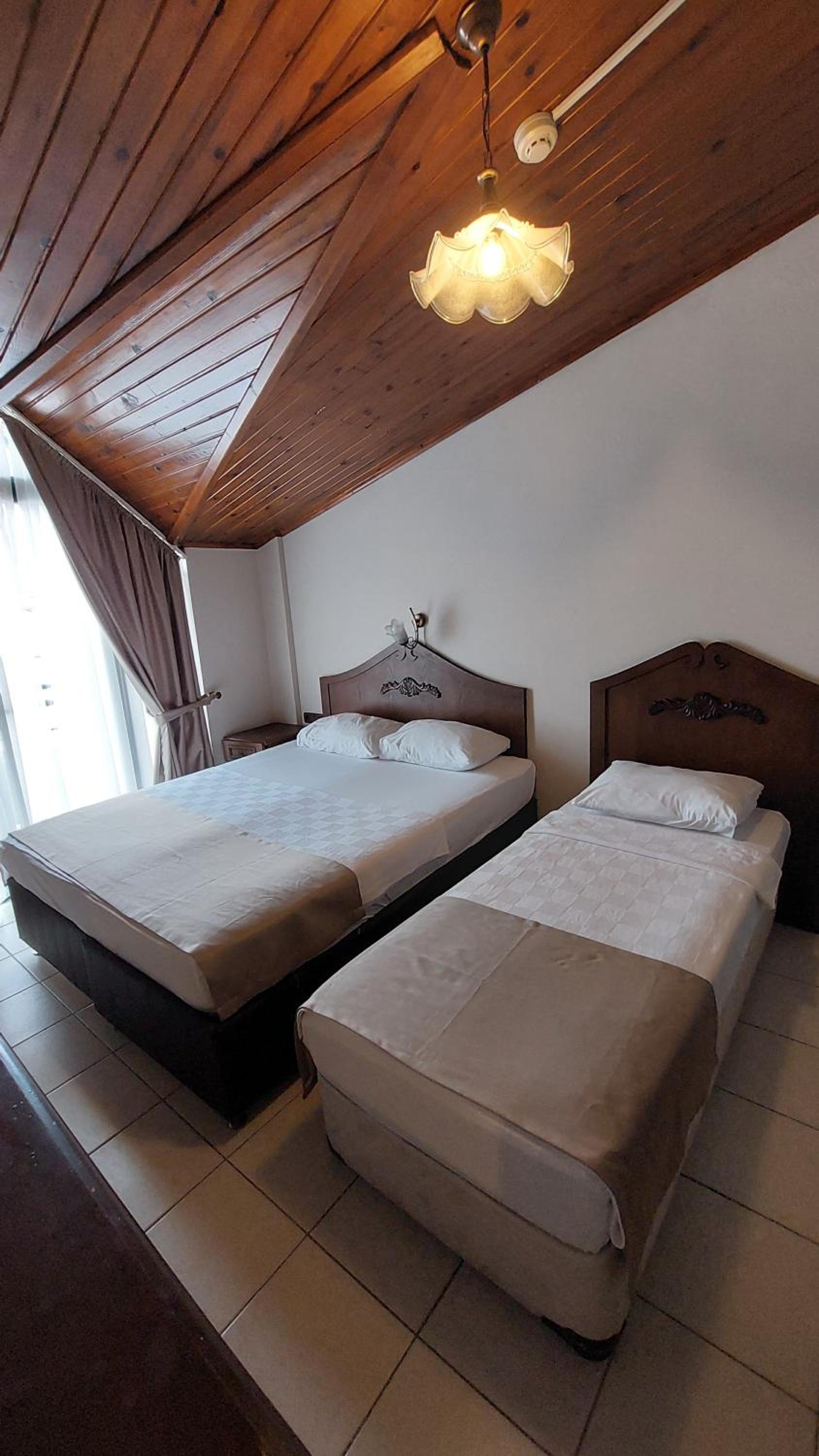 Triple Room with Balcony - Photo 3