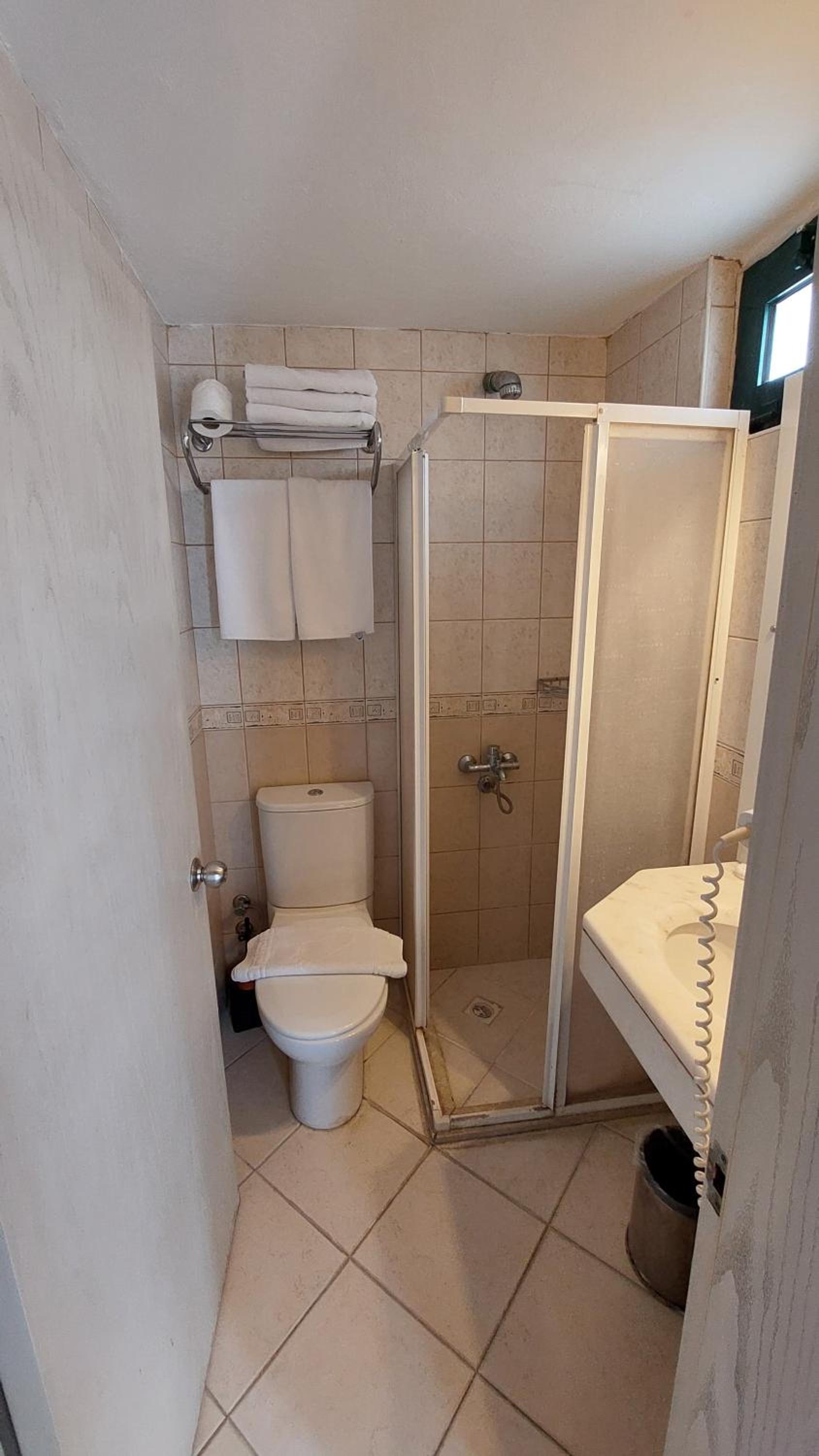 Triple Room with Balcony - Photo 2