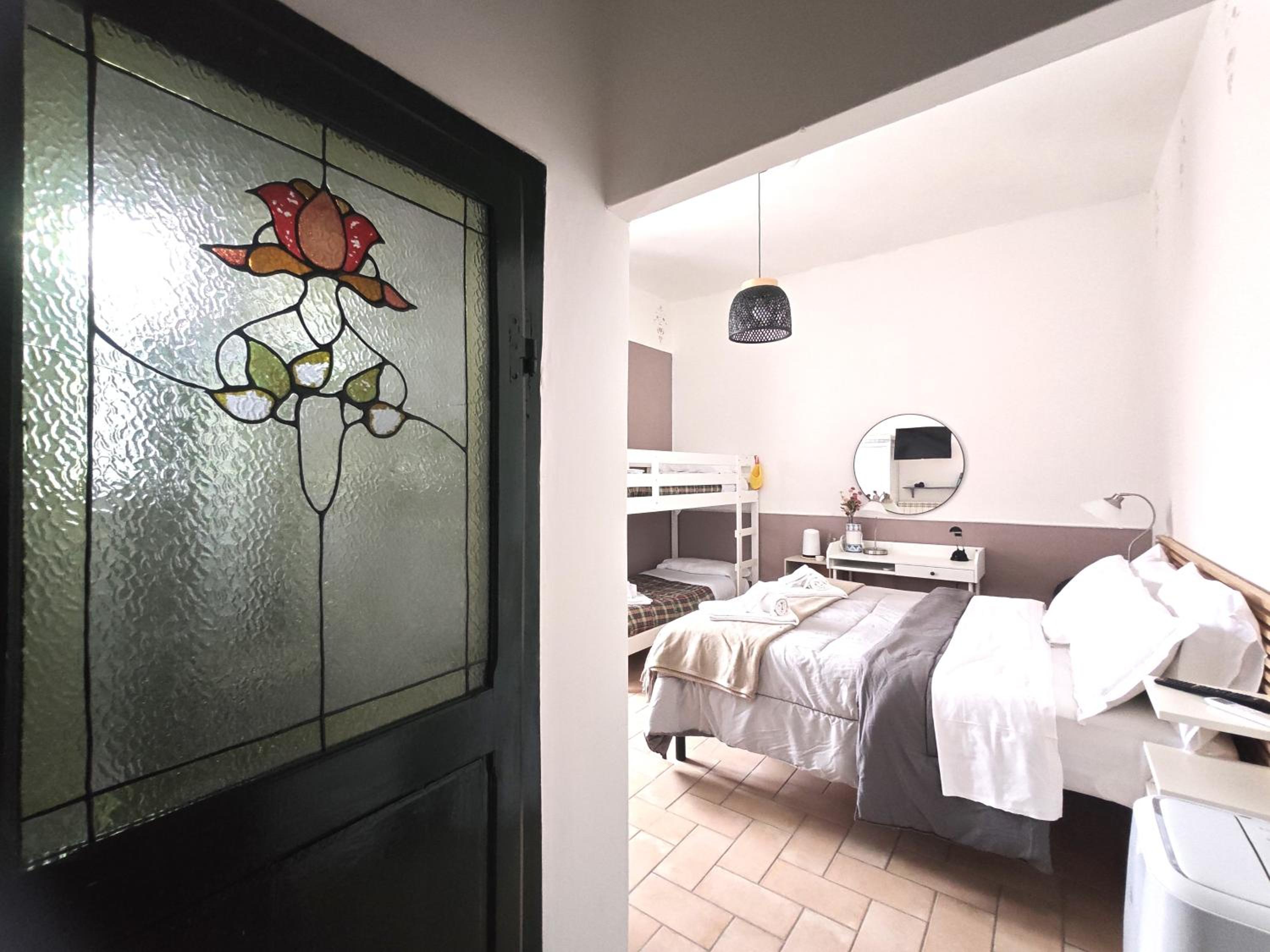 Quadruple Room - Photo 1