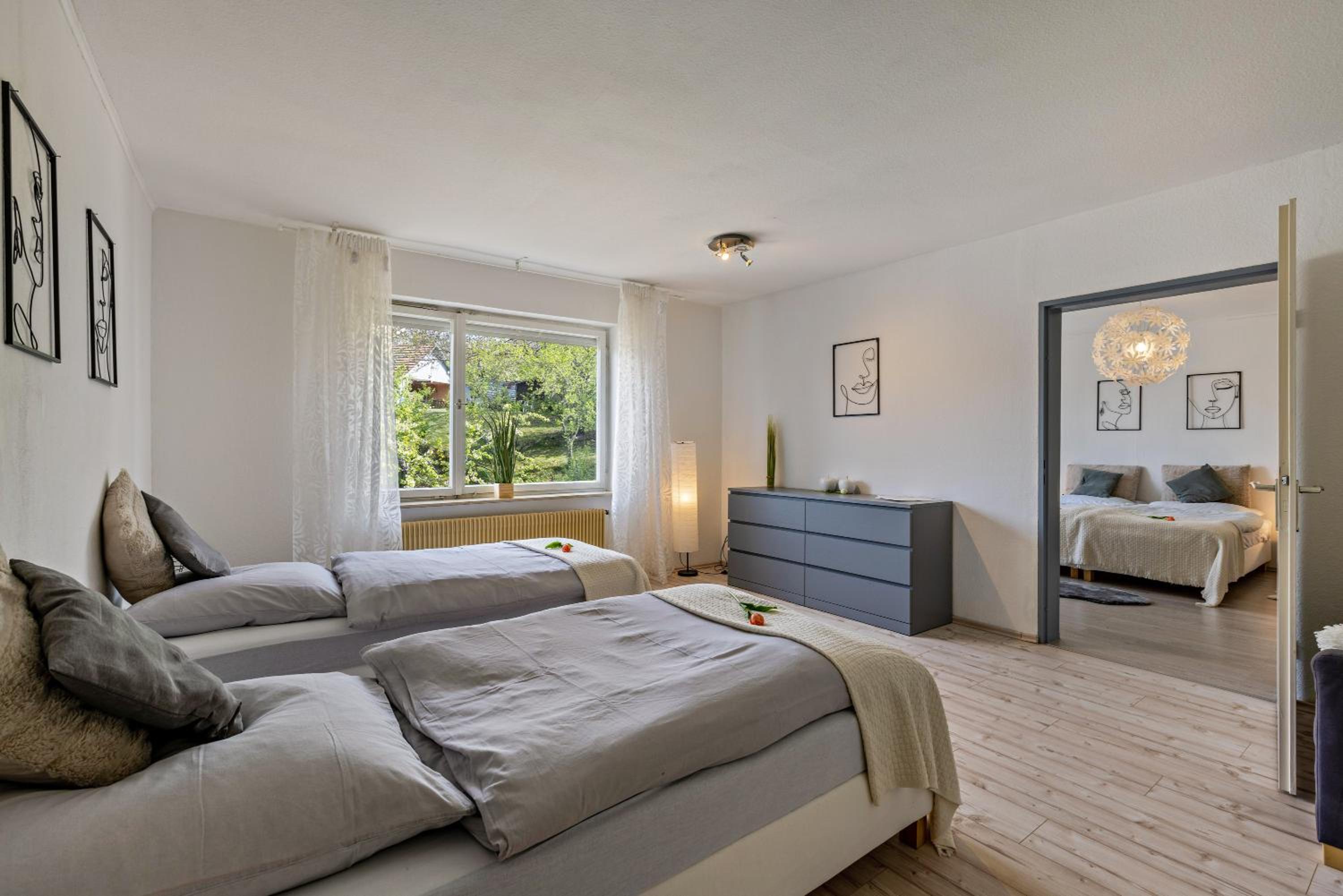 Two-Bedroom Deluxe Apartment with Balcony