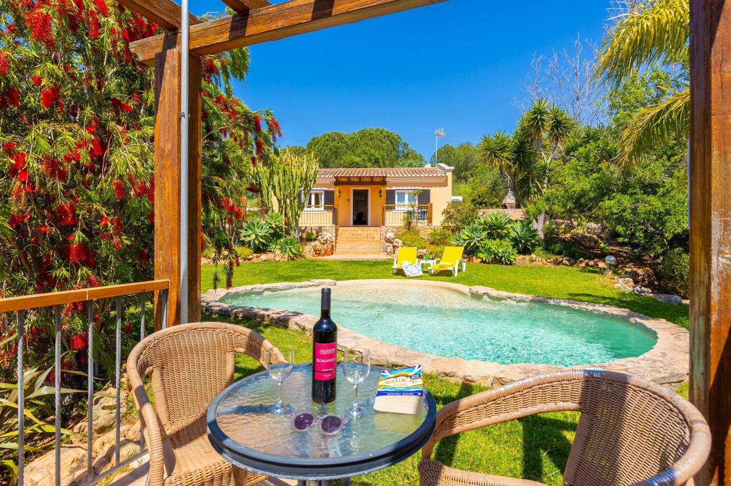 Villa photo 2