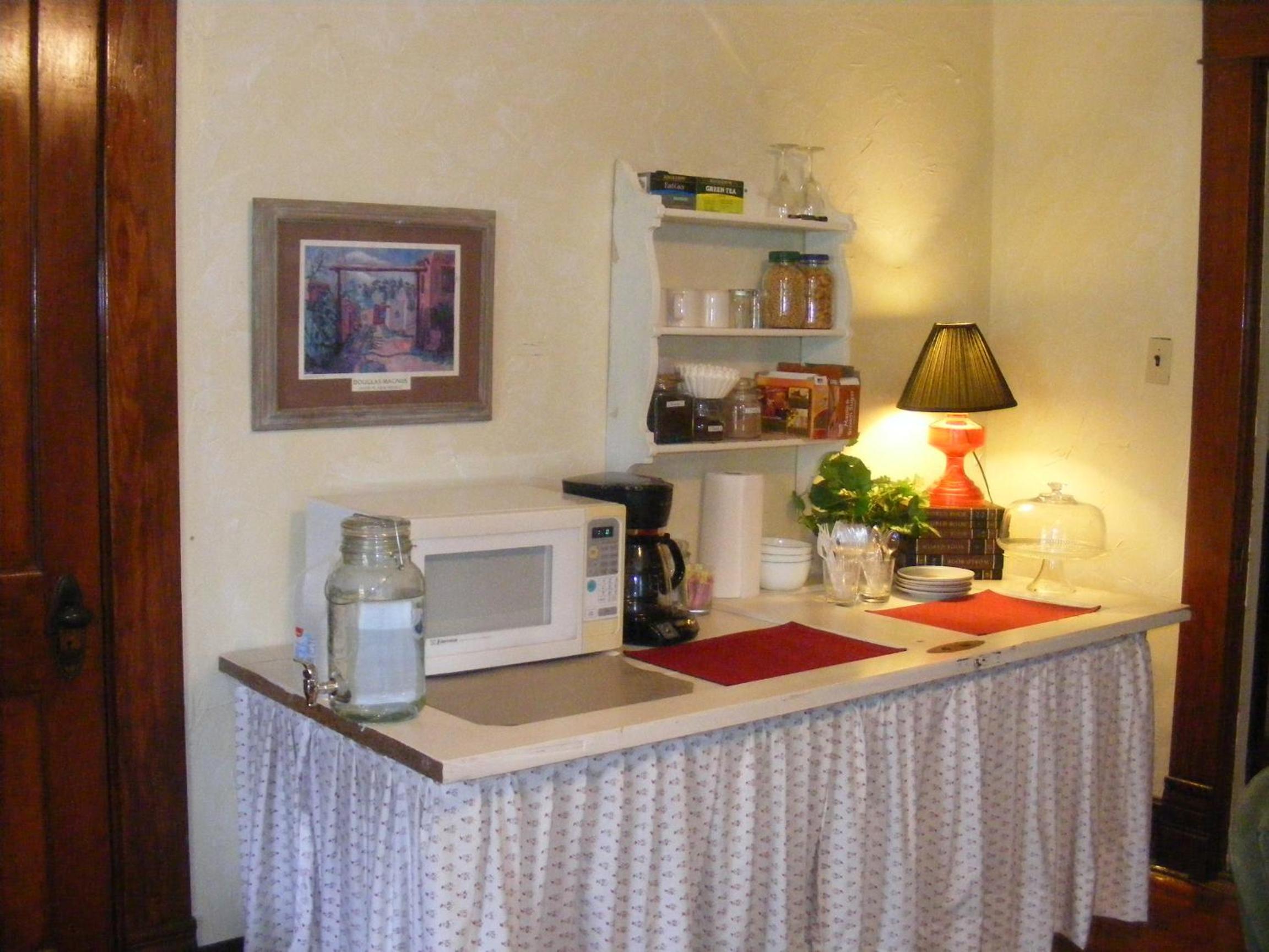Three-Bedroom Suite - Photo 2