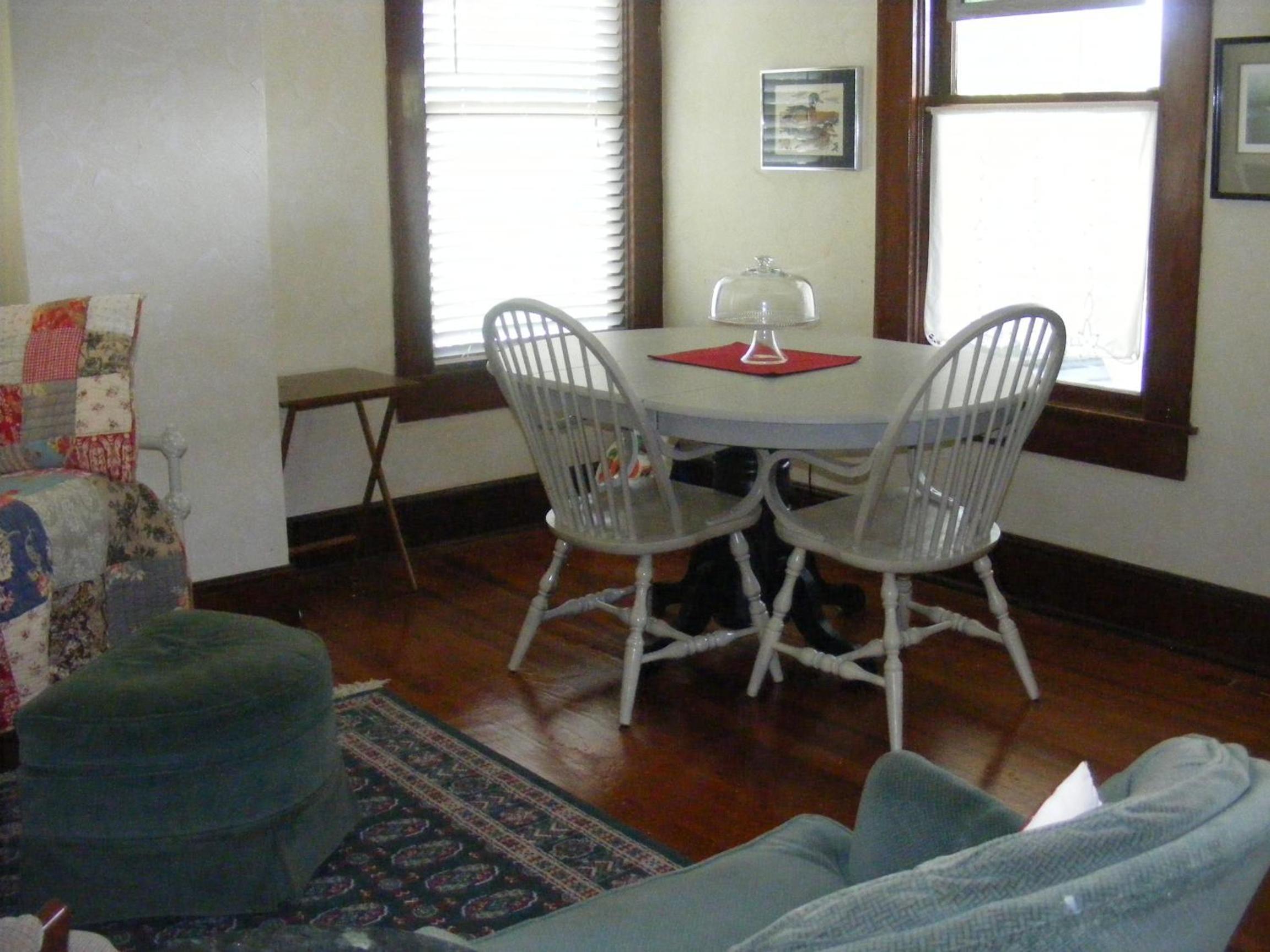 Three-Bedroom Suite - Photo 11