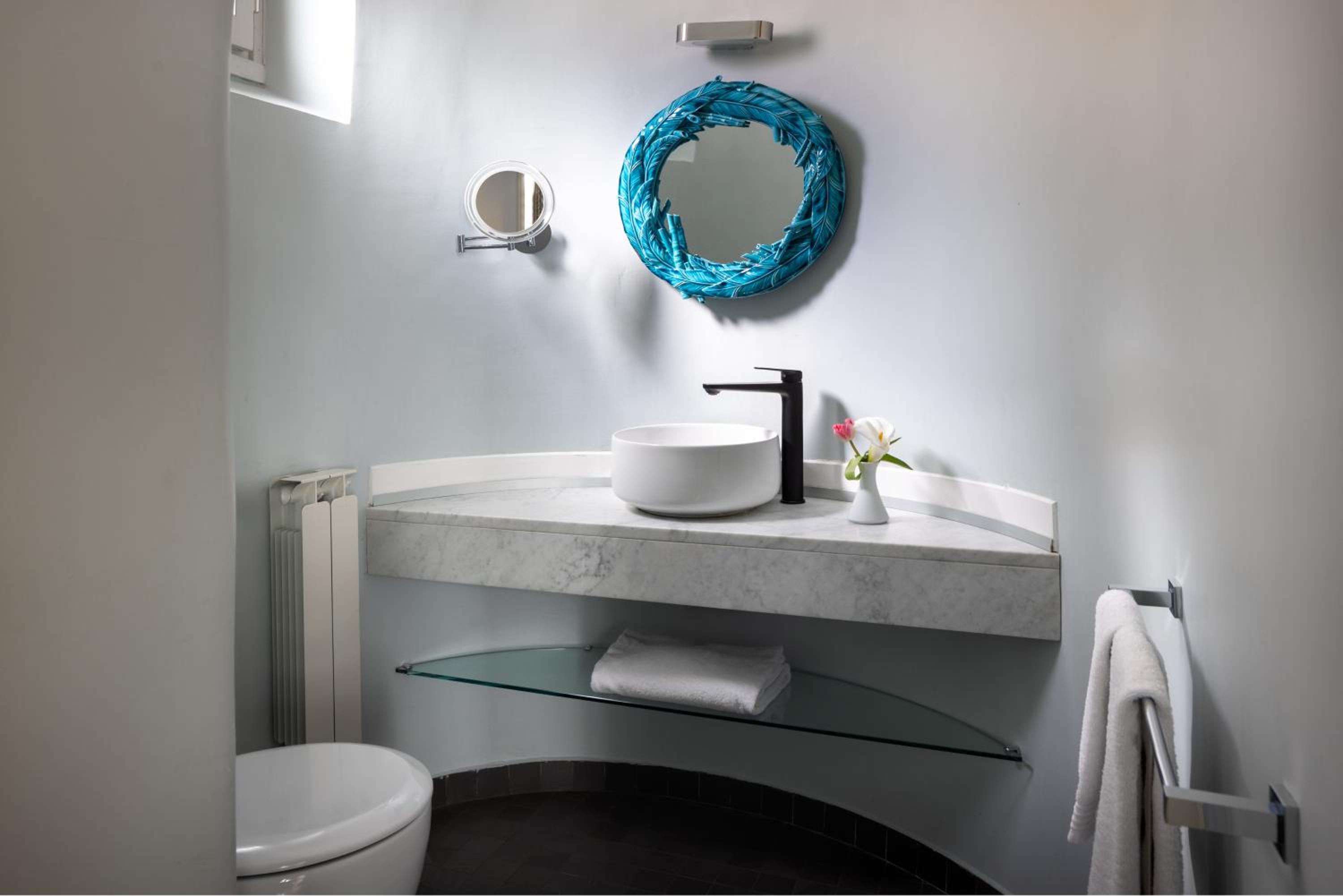 Suite - Photo 6